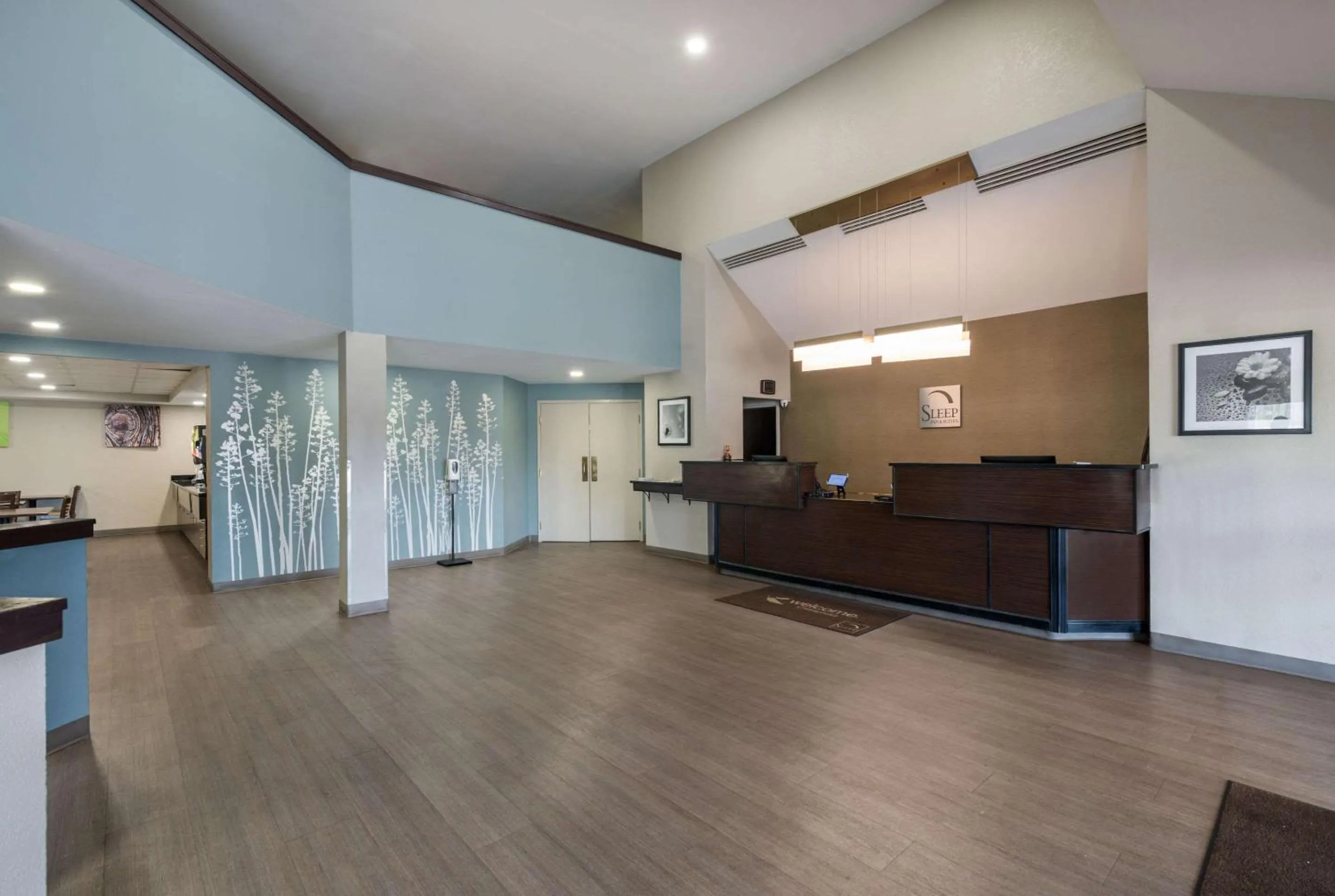 Lobby or reception in Sleep Inn & Suites Chesapeake - Portsmouth