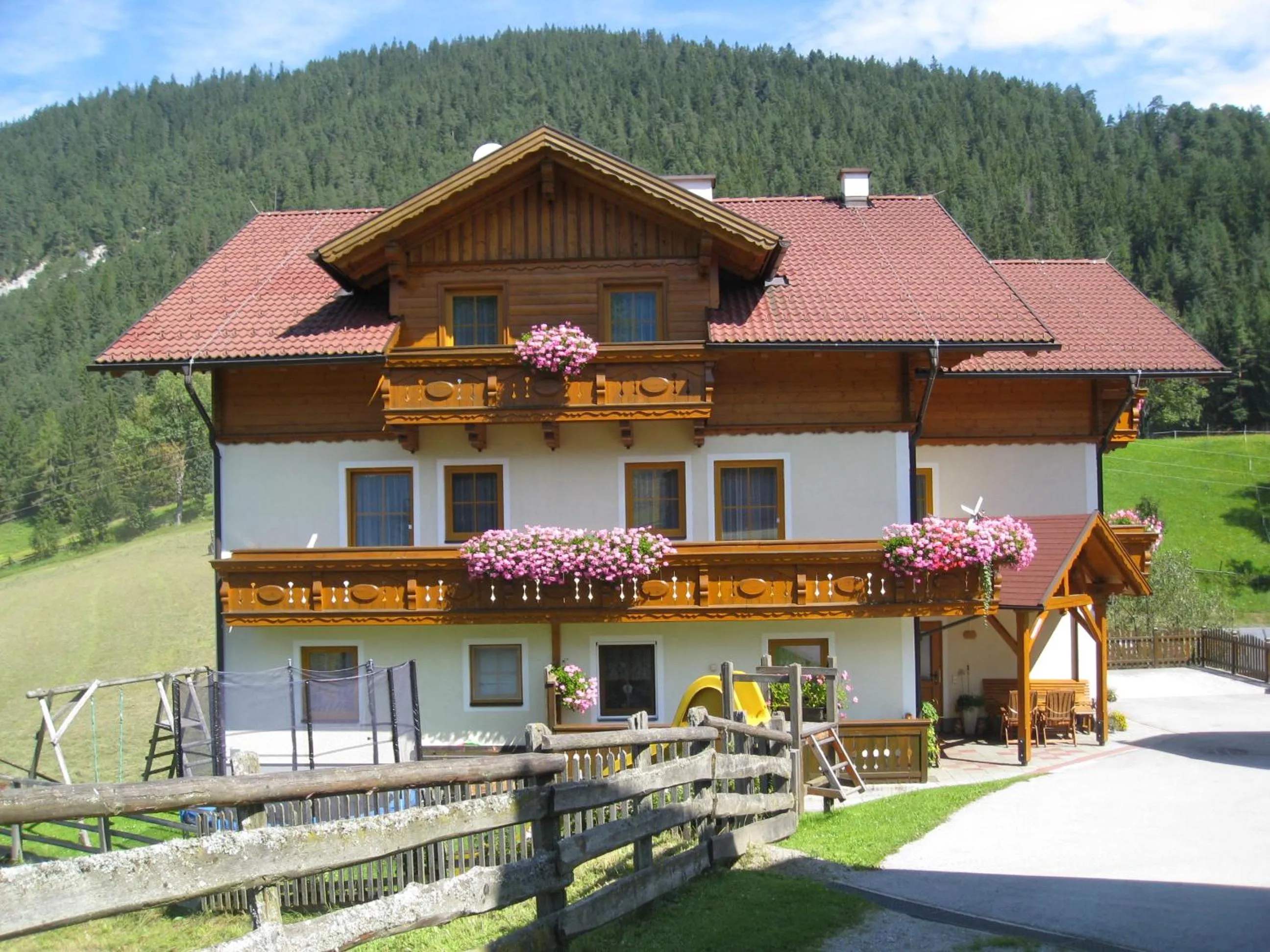 Property building in Mittergruberhof
