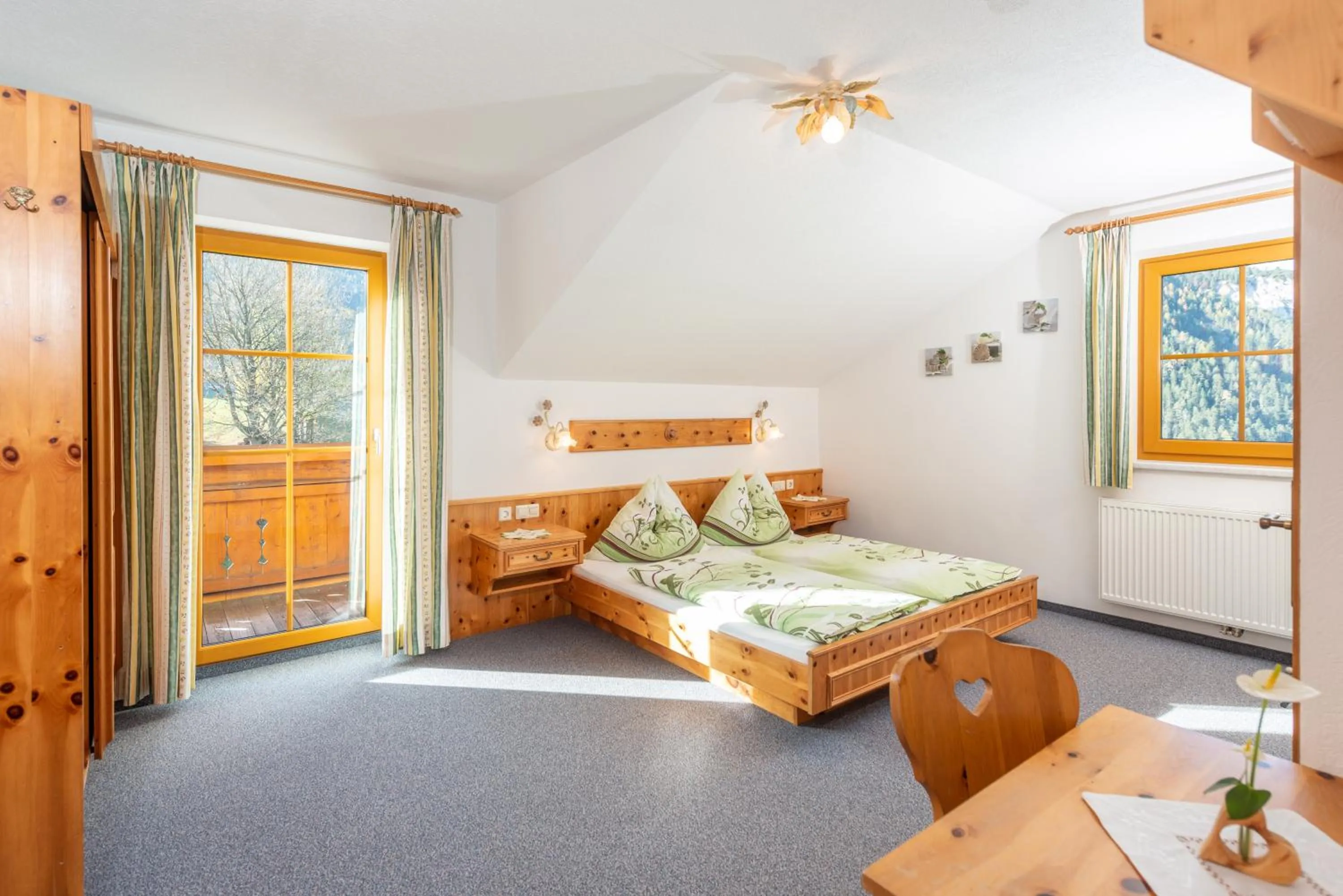 Photo of the whole room, Bed in Mittergruberhof