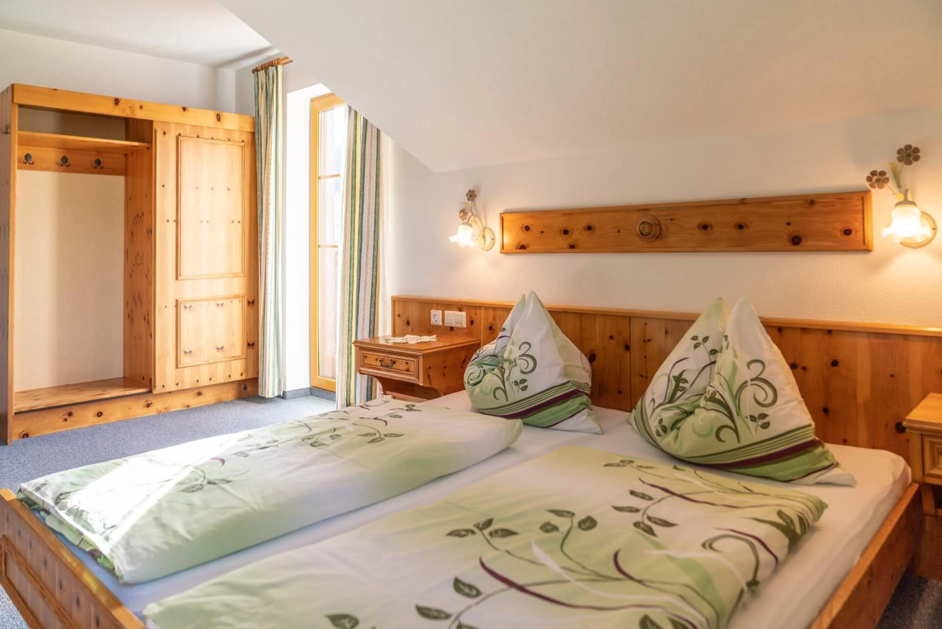 Photo of the whole room, Bed in Mittergruberhof