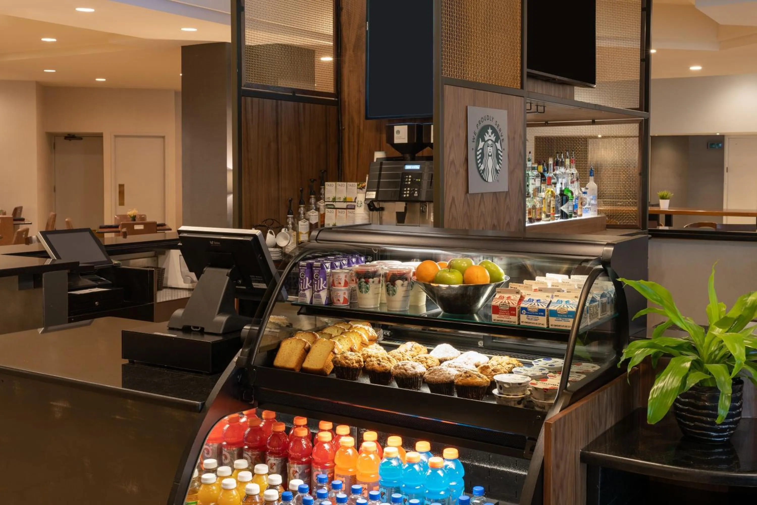 Restaurant/places to eat in Sheraton Detroit Novi