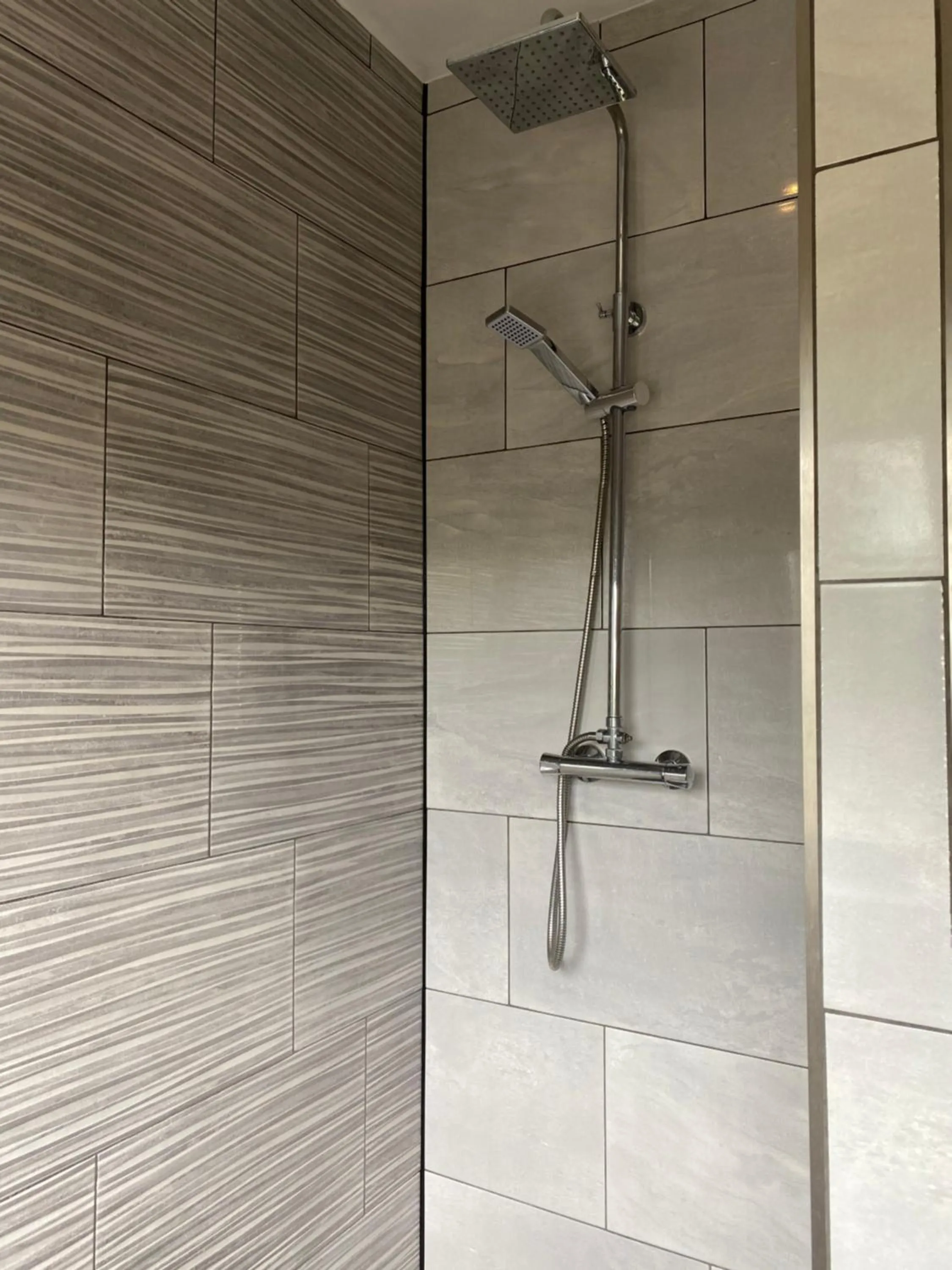 Shower in The Inn on the Moor Hotel