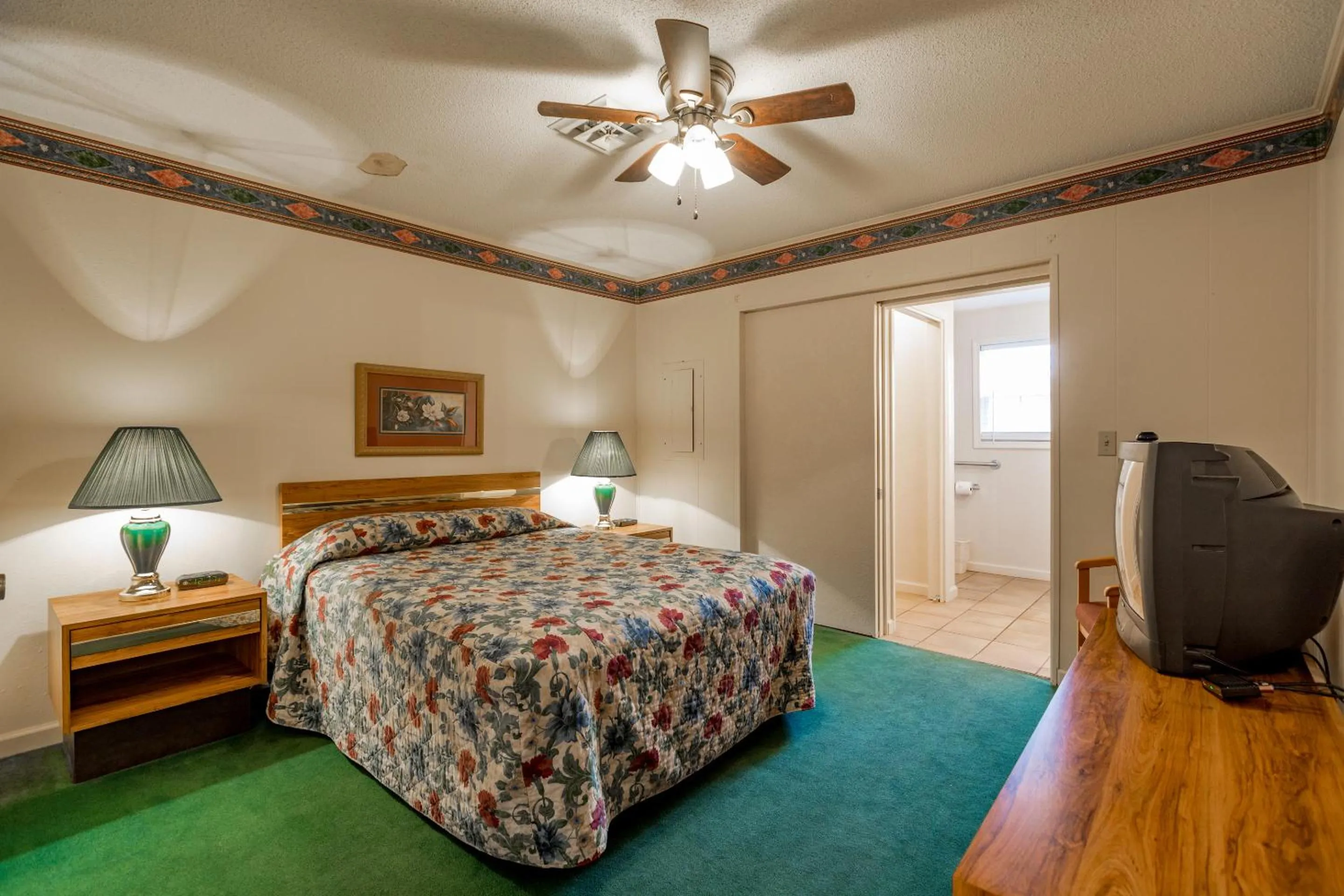 Crown Resorts at Lake Tansi East