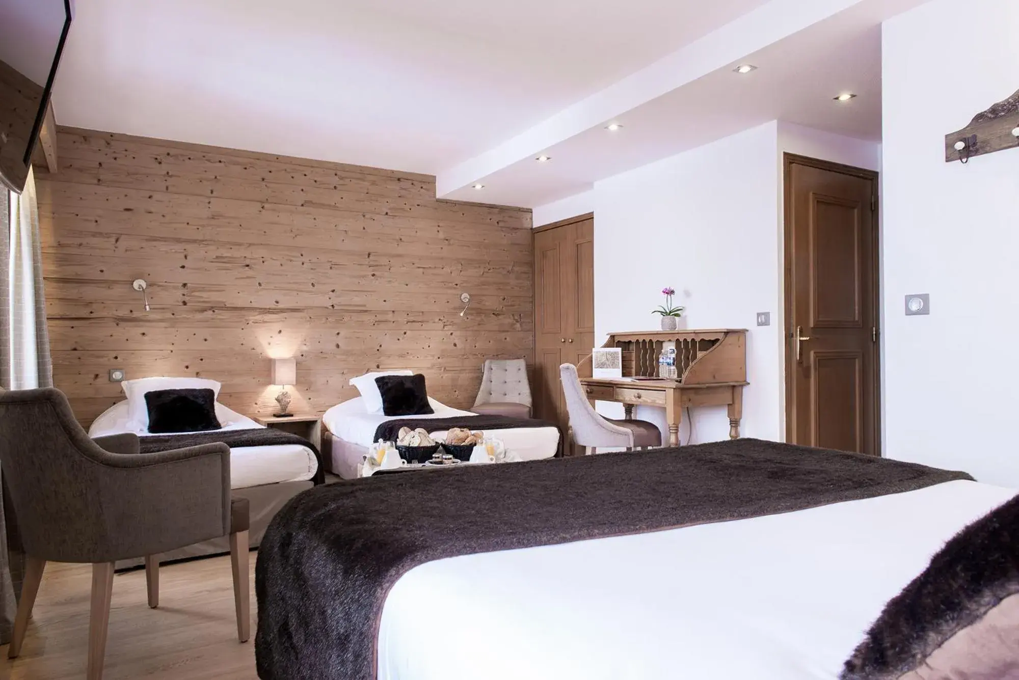 Family Room with Balcony in Hotel Beauregard Family Room with Balcony in Hotel Beauregard