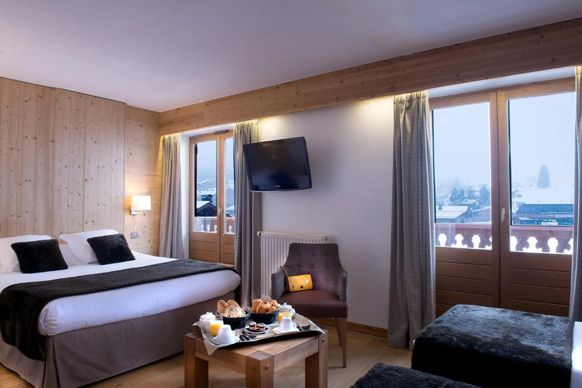 Family Room with Balcony in Hotel Beauregard