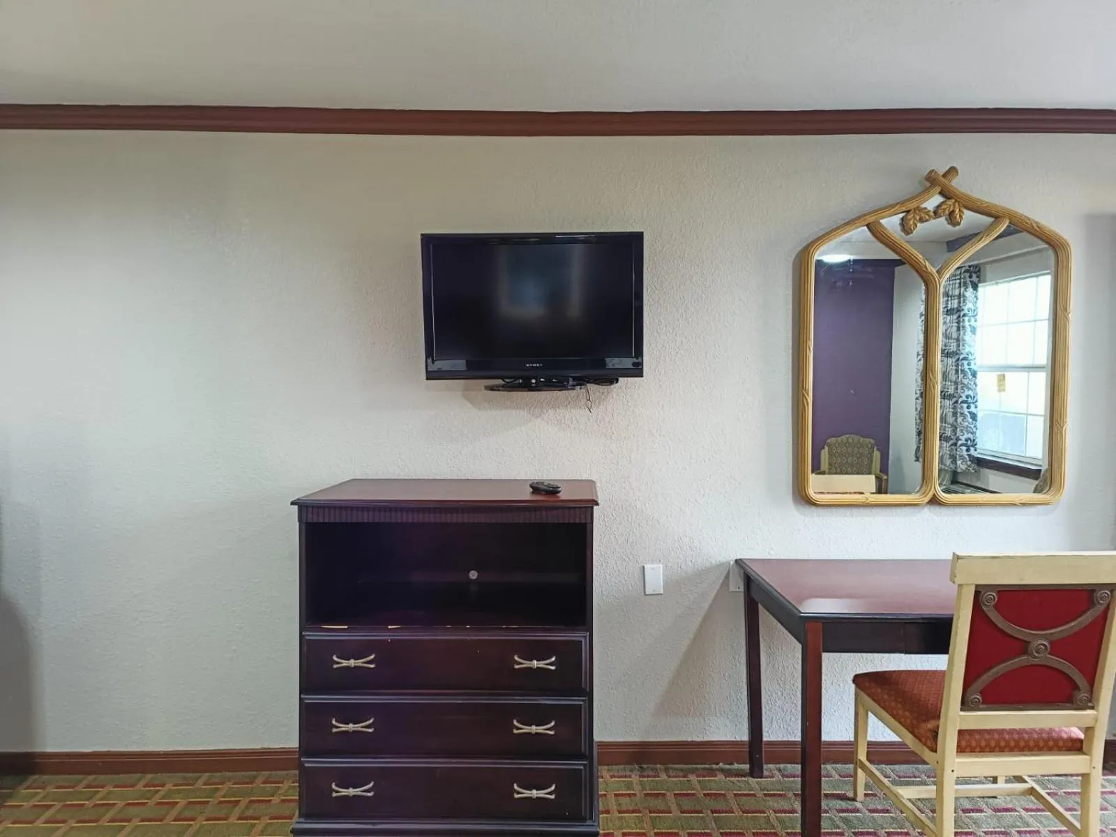 Bedroom in American Inn & Suites By Capital O Victoria US-59