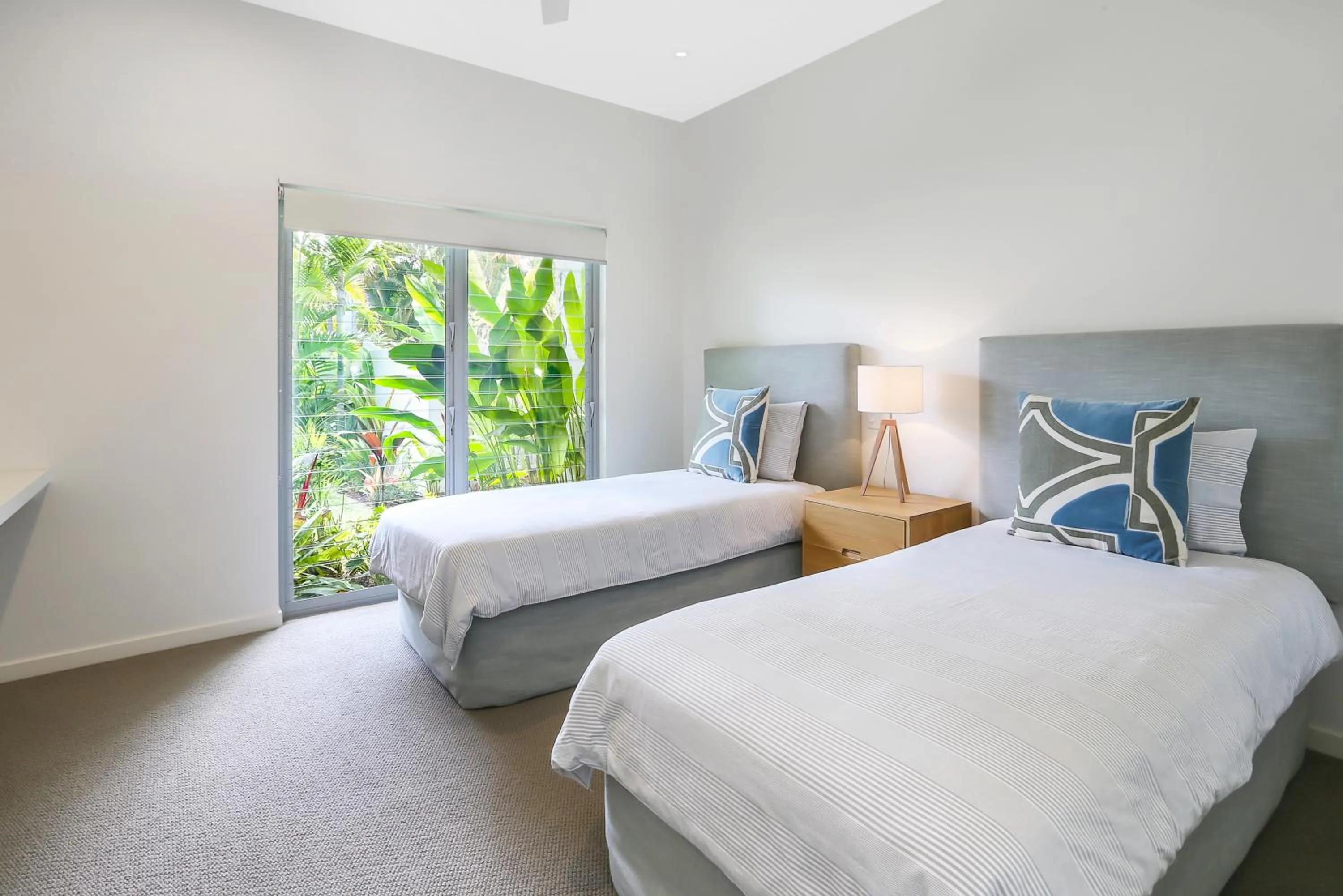 Bed in Go with the flow, Noosa Sound