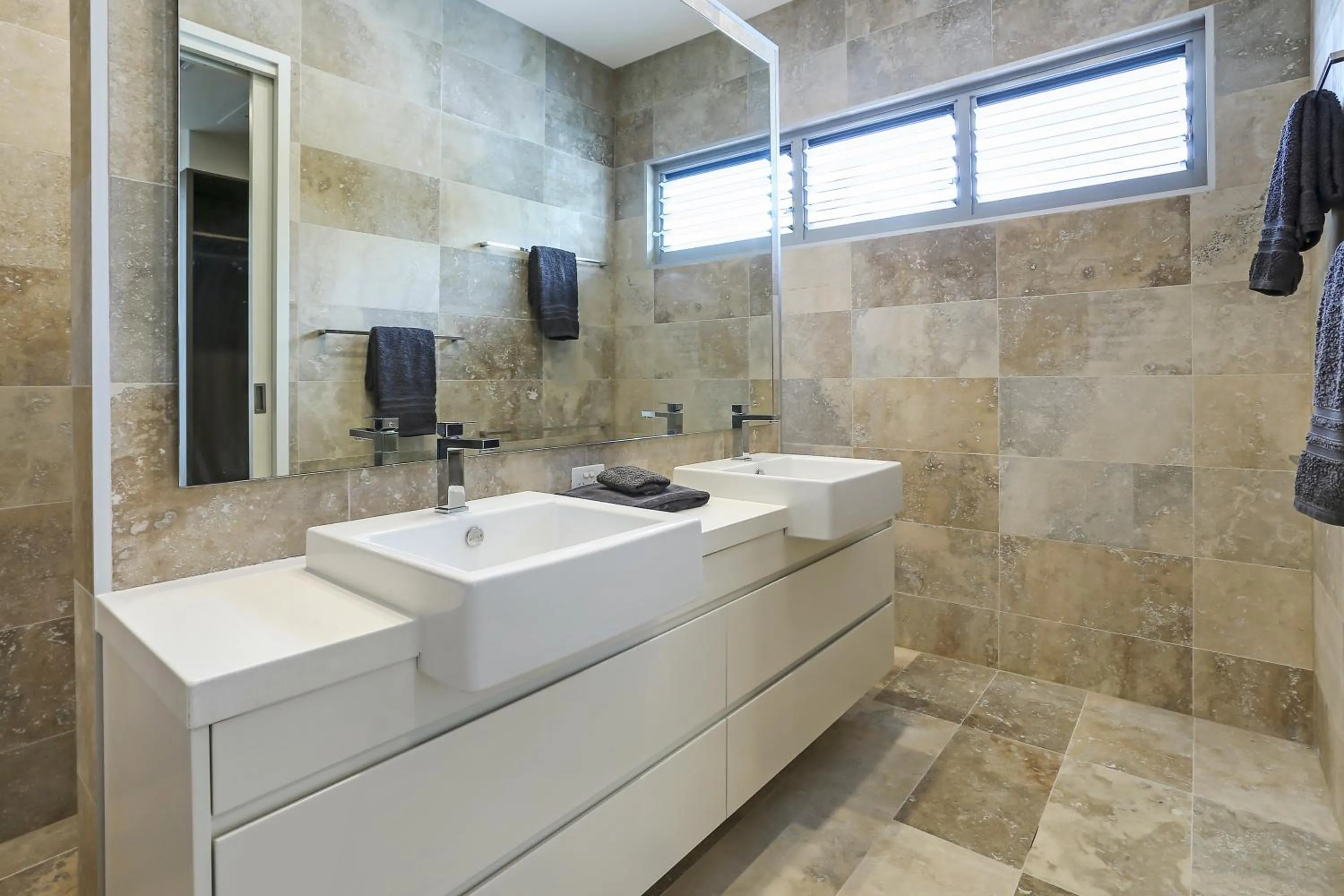 Bathroom in Go with the flow, Noosa Sound