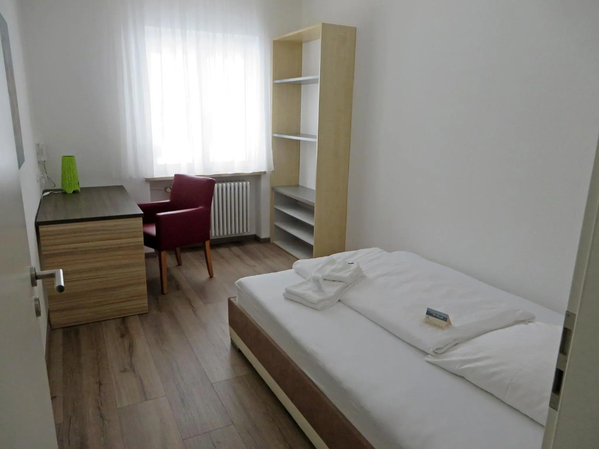 Photo of the whole room, Bed in Ammerseehäuser