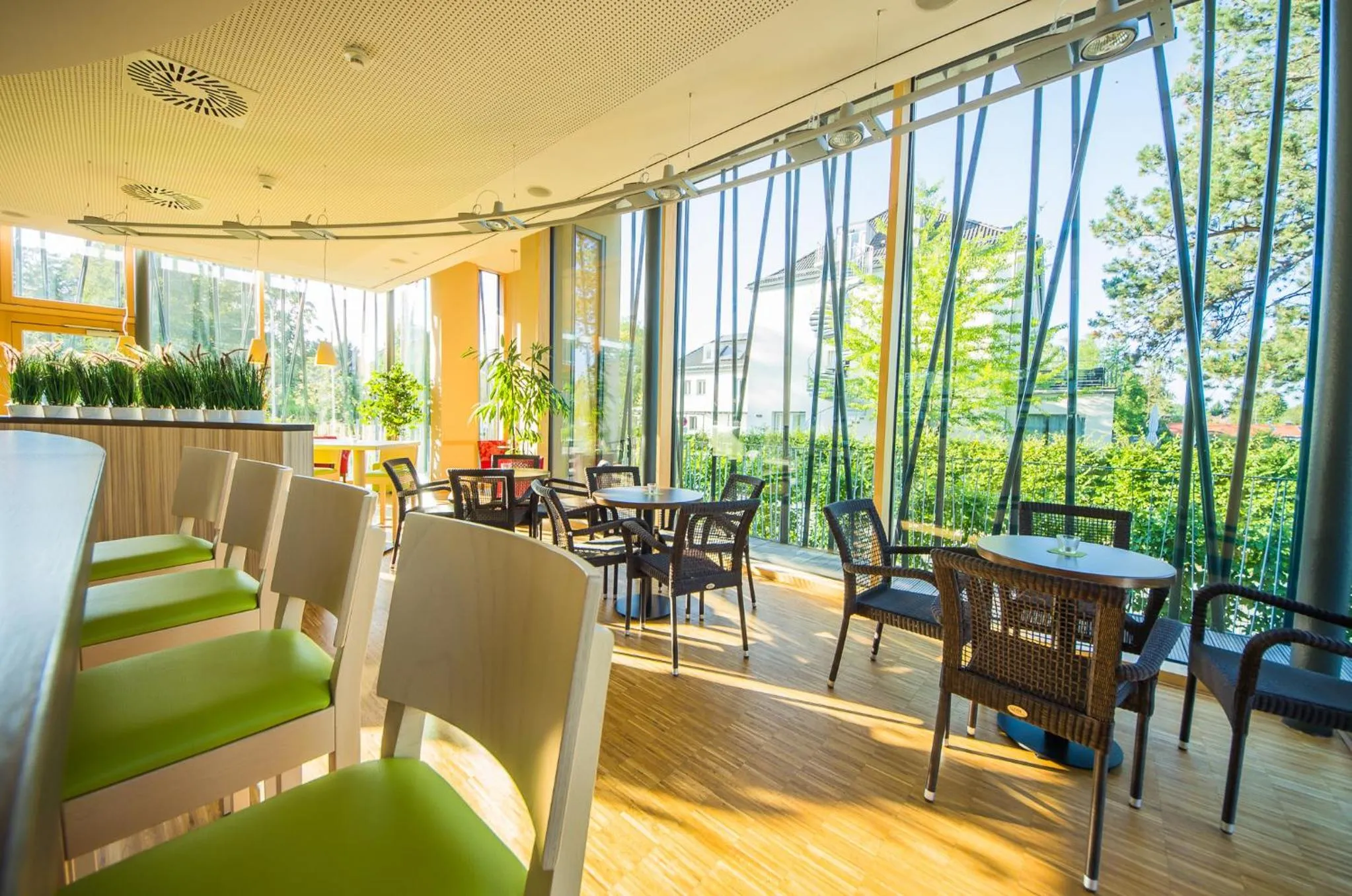 Restaurant/places to eat in Ammerseehäuser