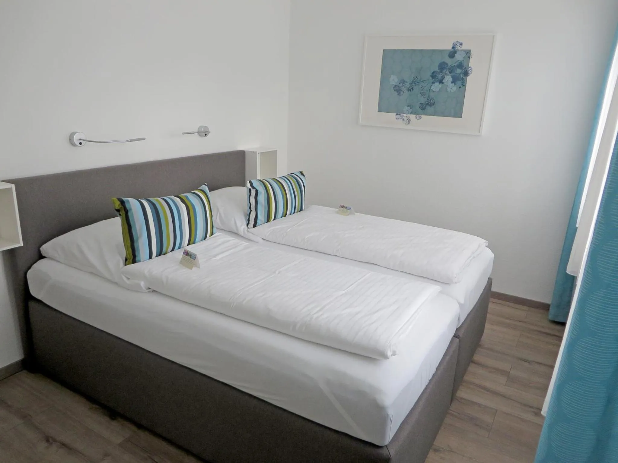 Photo of the whole room, Bed in Ammerseehäuser