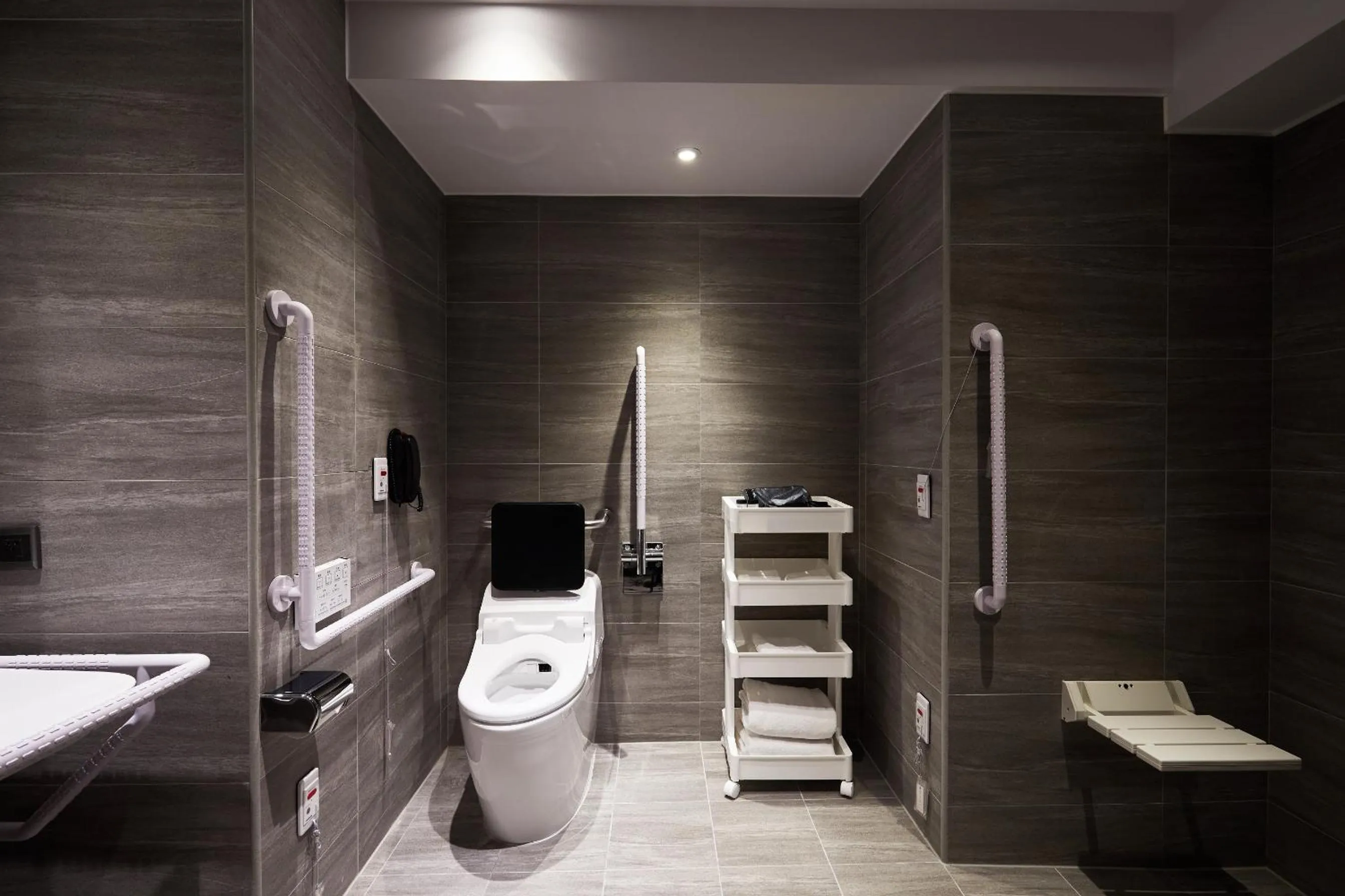 Toilet in Tango Inn Taipei ZhongShan