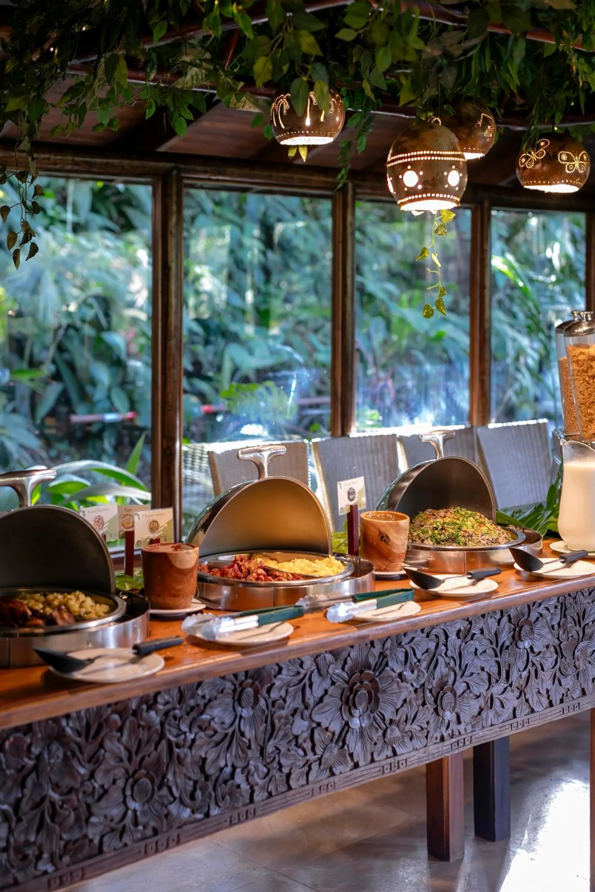 Restaurant/places to eat in Sangregado Lodge