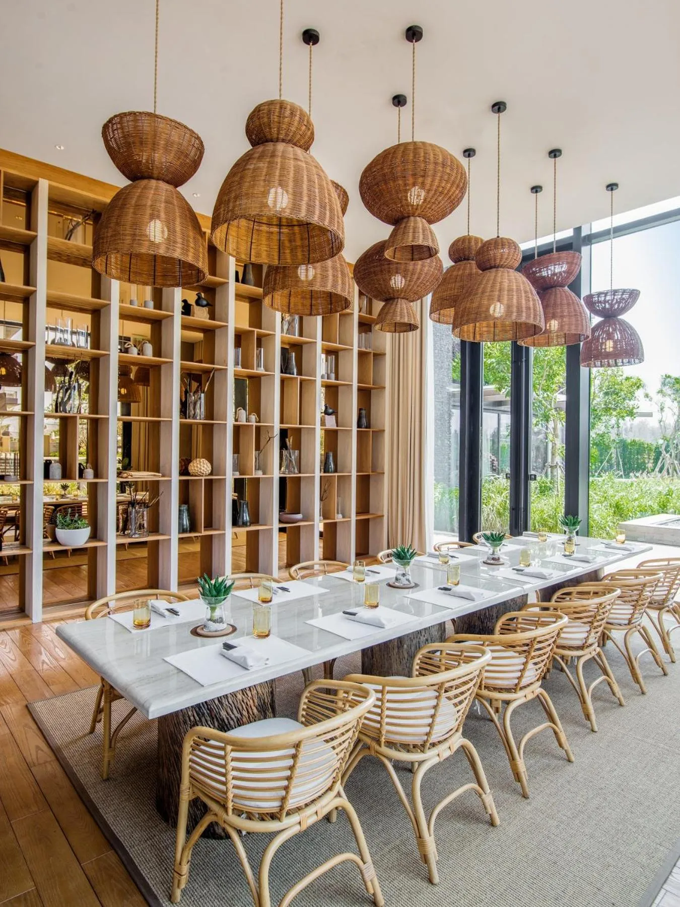 Restaurant/places to eat in Sunshine Yi Hotel Haitang Bay, Sanya, previously a 1 Hotel