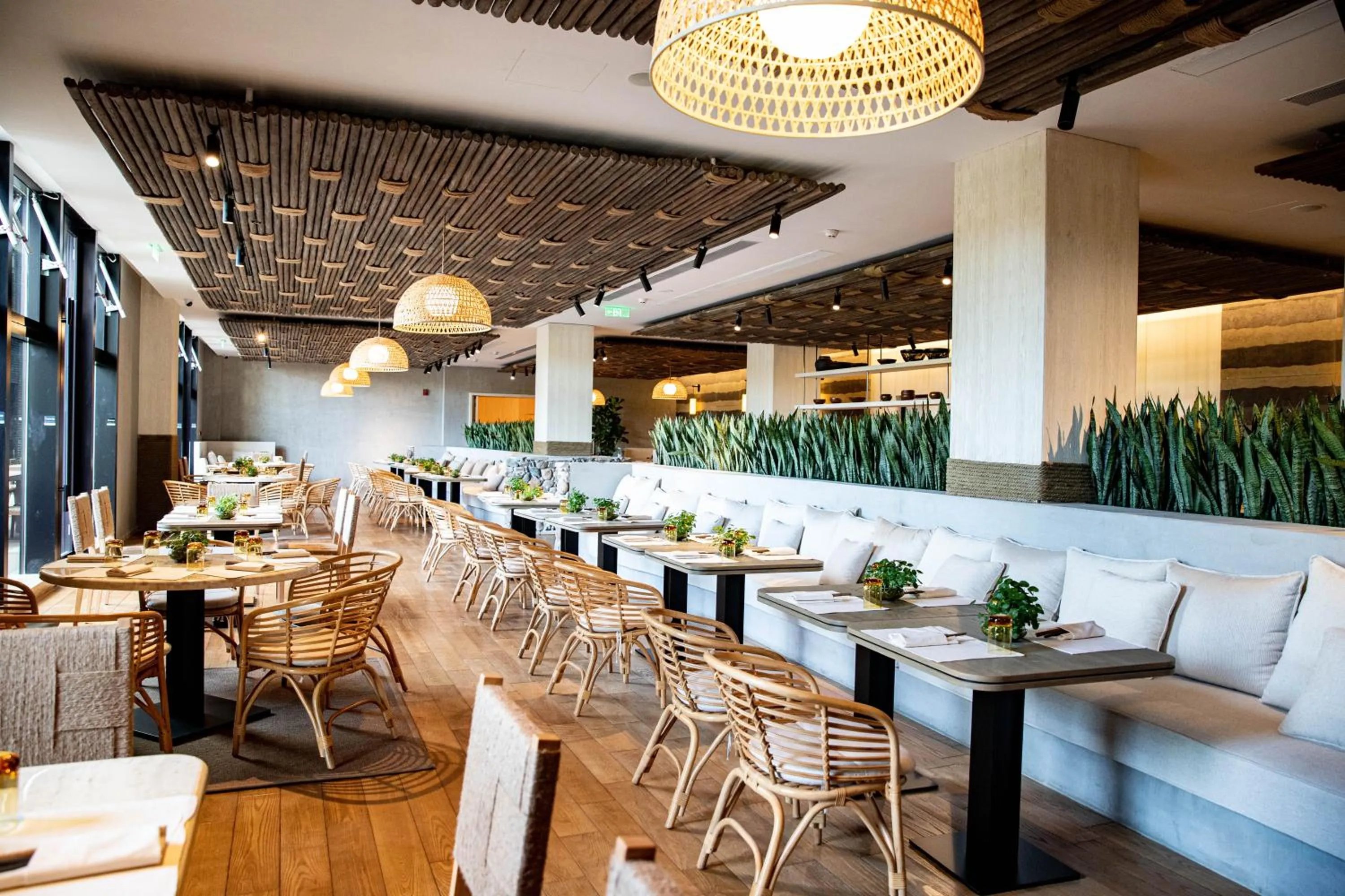 Restaurant/places to eat in Sunshine Yi Hotel Haitang Bay, Sanya, previously a 1 Hotel