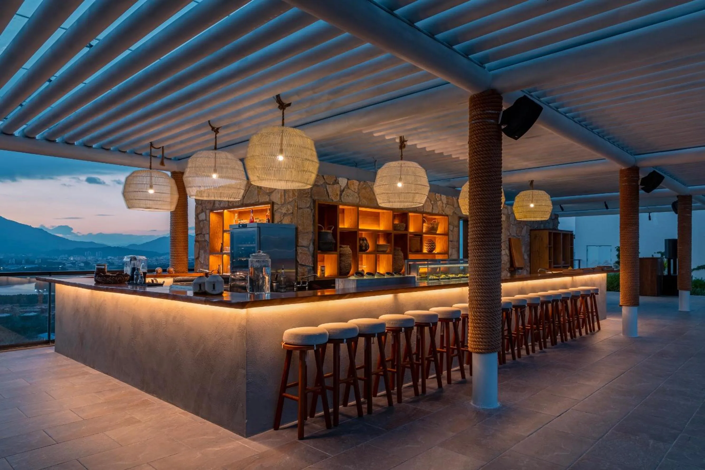 Restaurant/places to eat in Sunshine Yi Hotel Haitang Bay, Sanya, previously a 1 Hotel