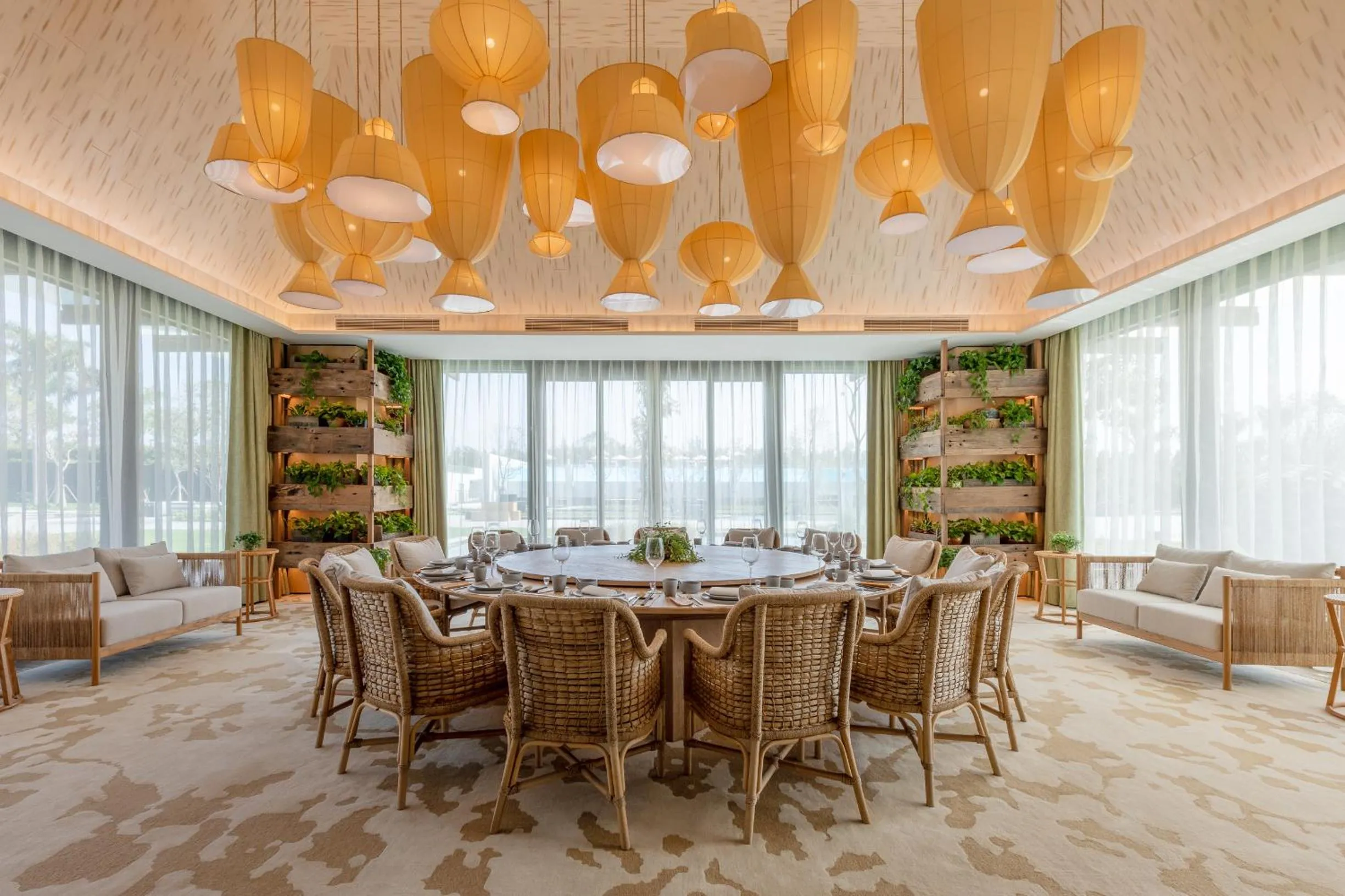 Restaurant/places to eat in Sunshine Yi Hotel Haitang Bay, Sanya, previously a 1 Hotel