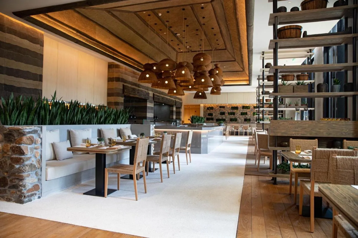 Restaurant/places to eat in Sunshine Yi Hotel Haitang Bay, Sanya, previously a 1 Hotel