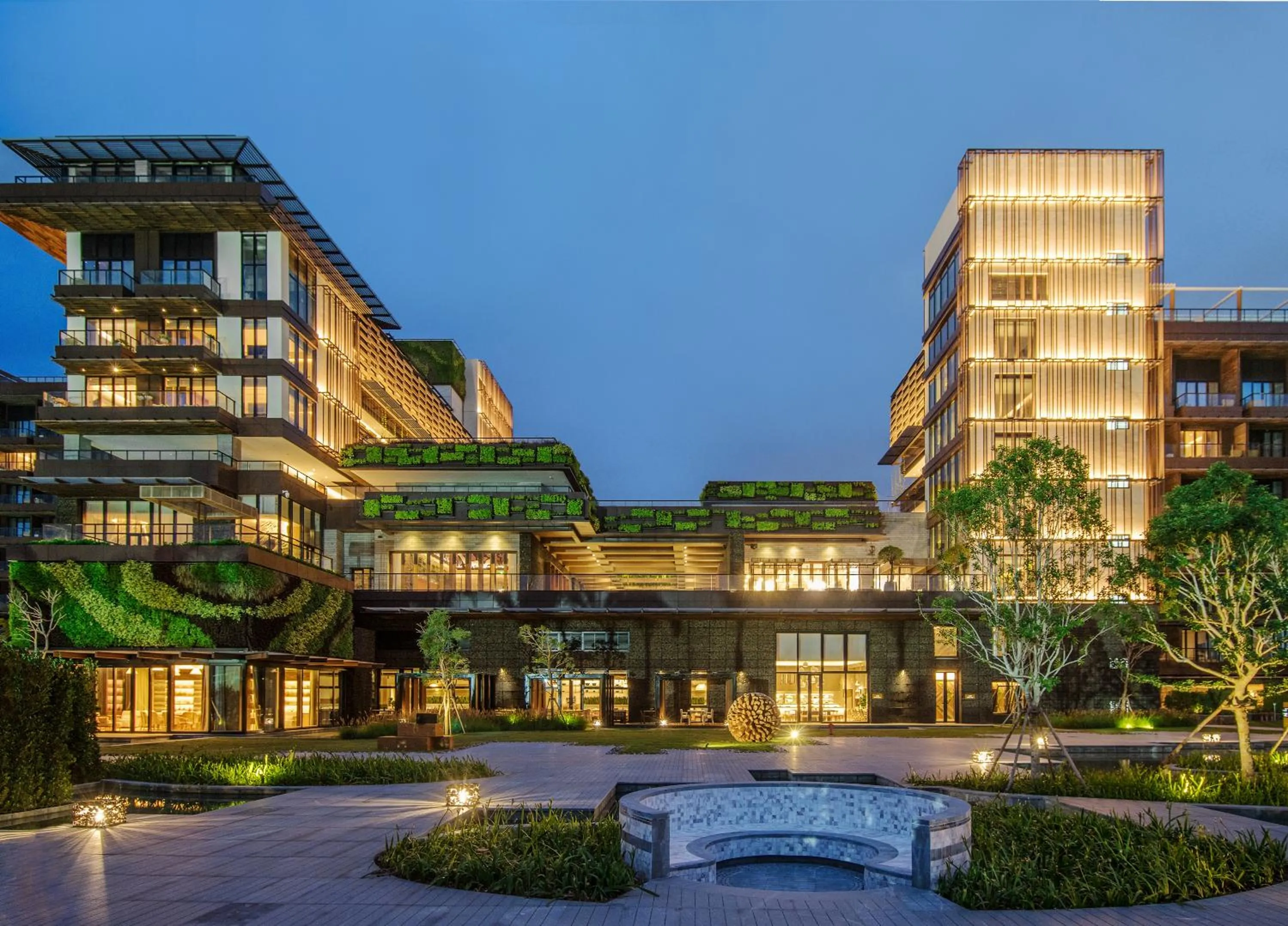 Property building in Sunshine Yi Hotel Haitang Bay, Sanya, previously a 1 Hotel