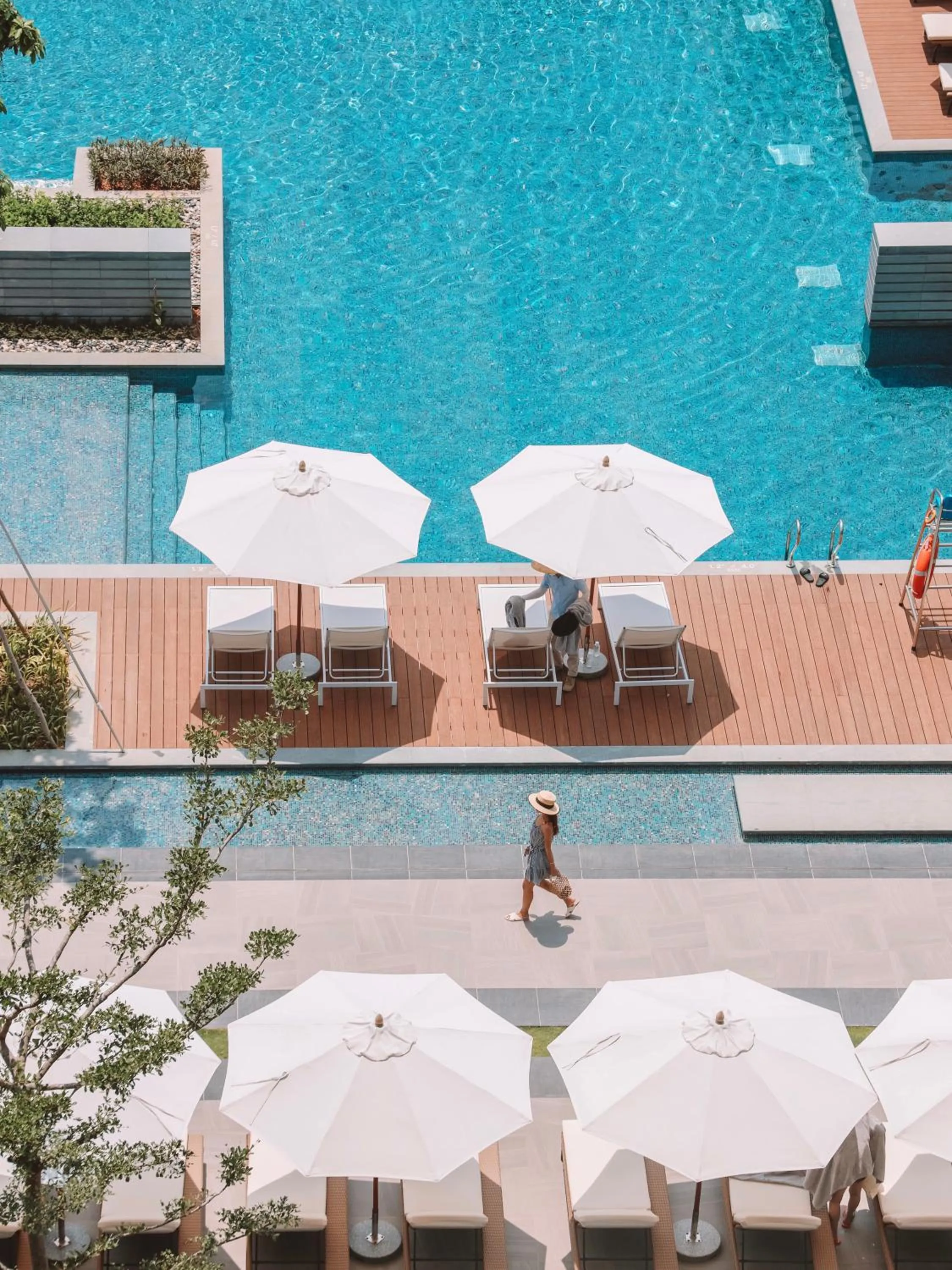 Swimming pool in Sunshine Yi Hotel Haitang Bay, Sanya, previously a 1 Hotel