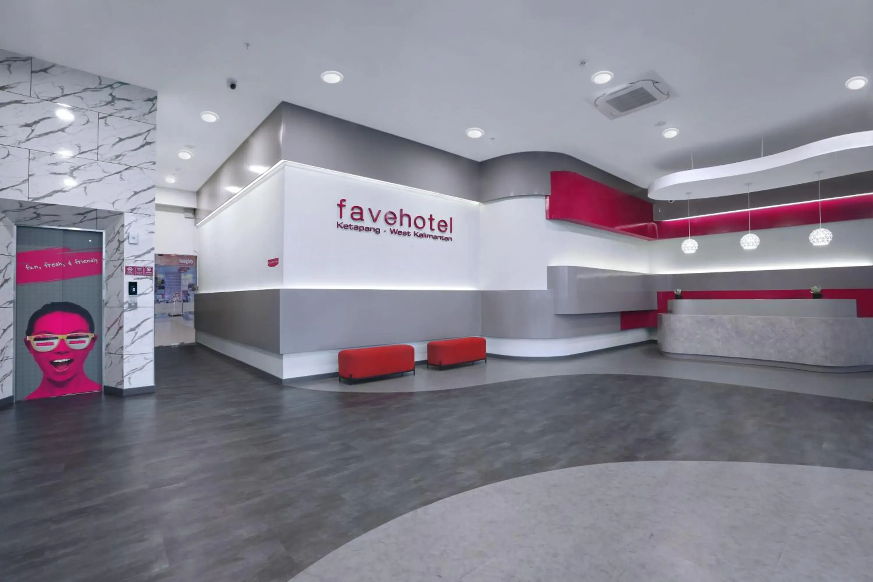 Lobby or reception in favehotel Ketapang Lobby or reception in favehotel Ketapang