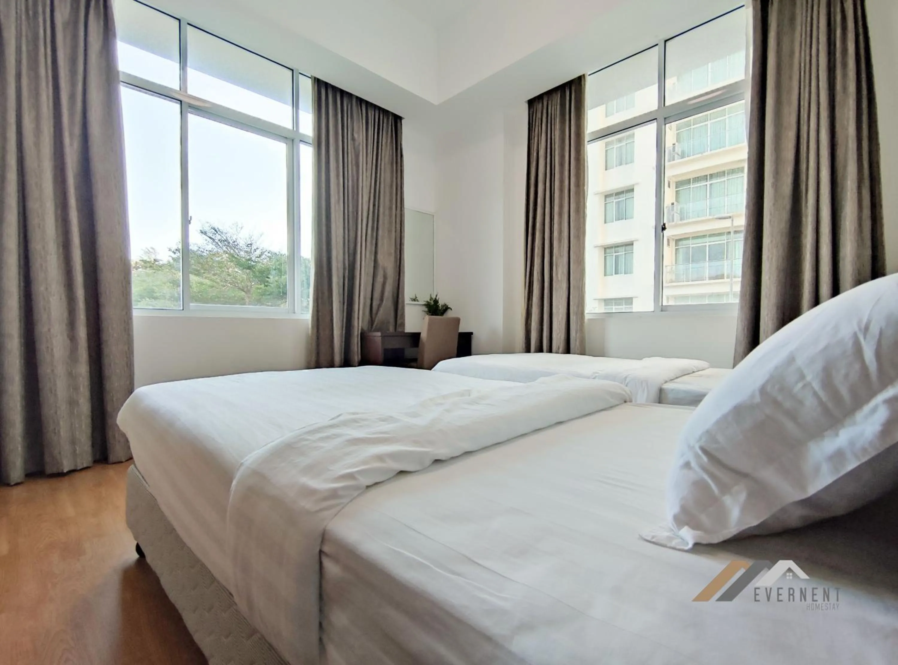 Bed in Bay Resort by Evernent