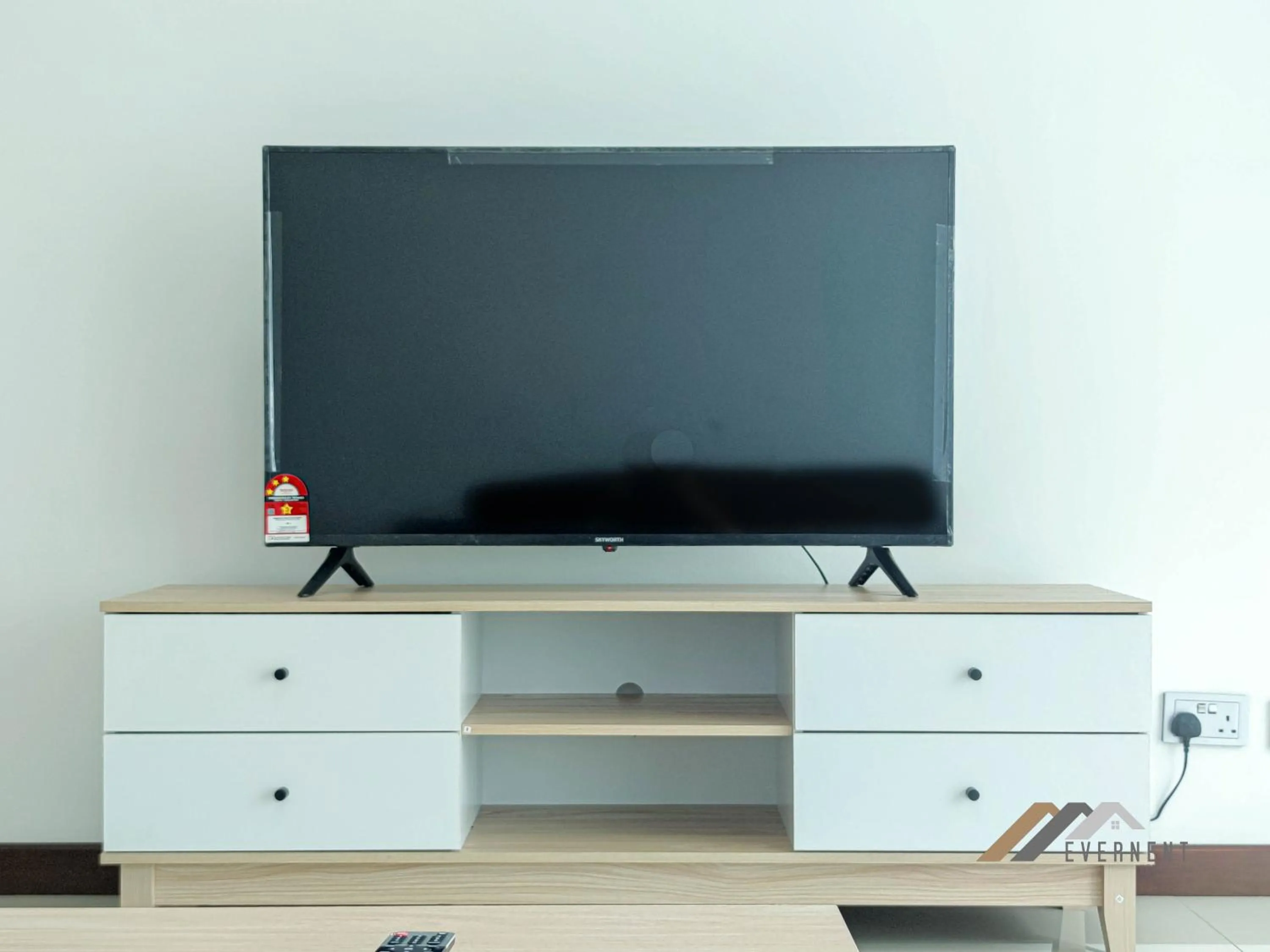 TV and multimedia in Bay Resort by Evernent