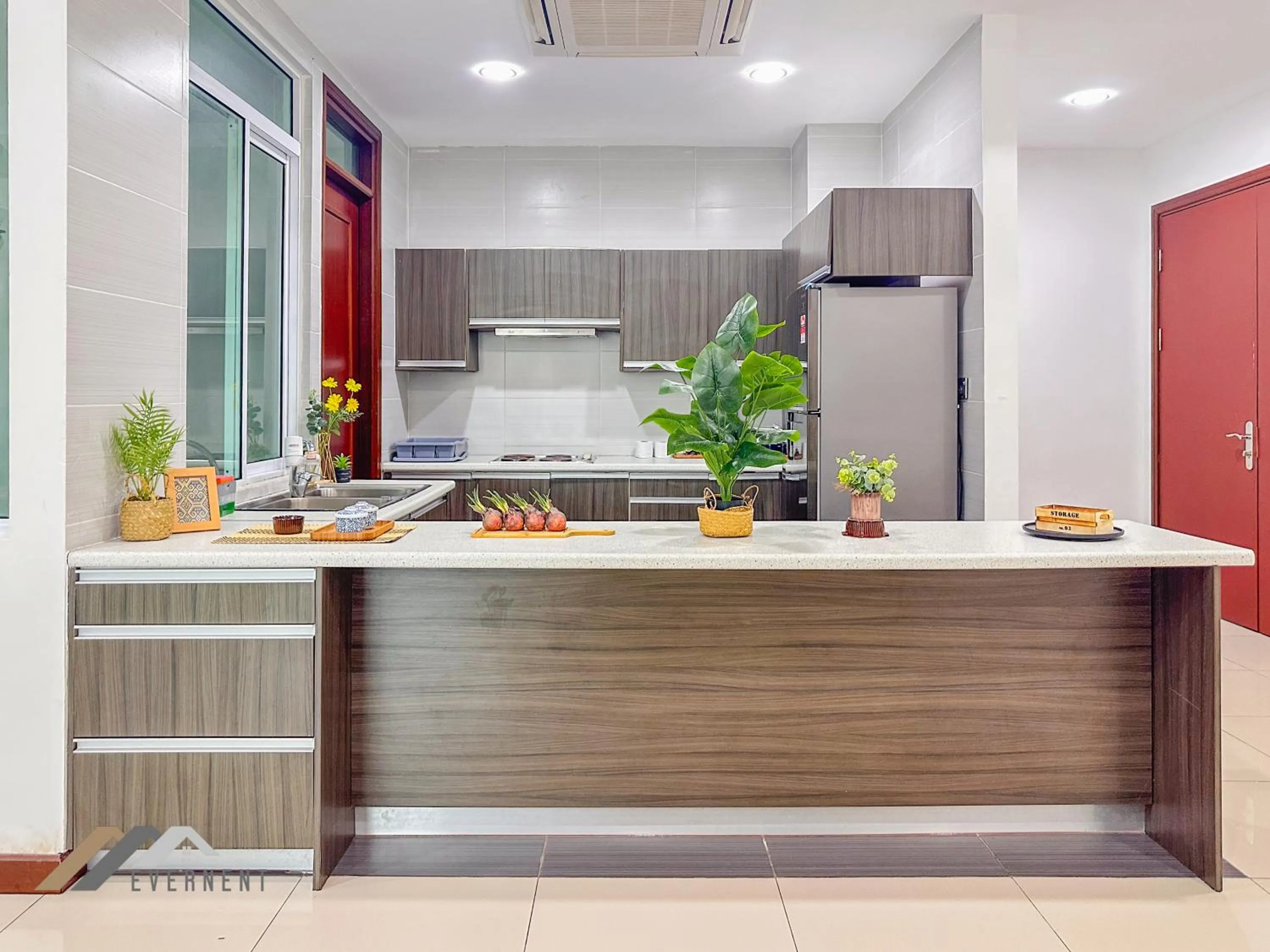 Kitchen or kitchenette in Bay Resort by Evernent