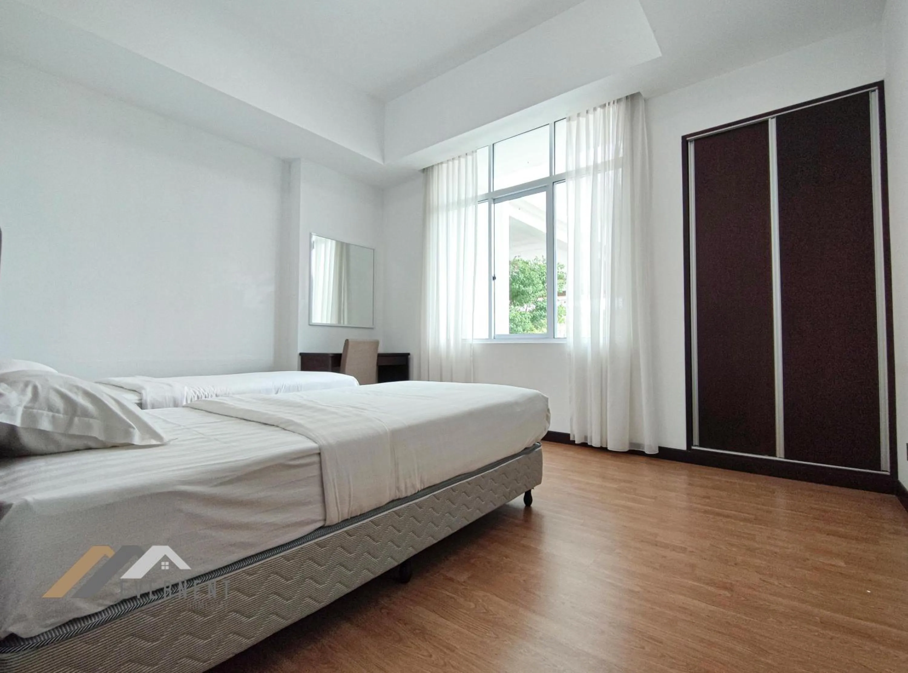 Bedroom, Bed in Bay Resort by Evernent