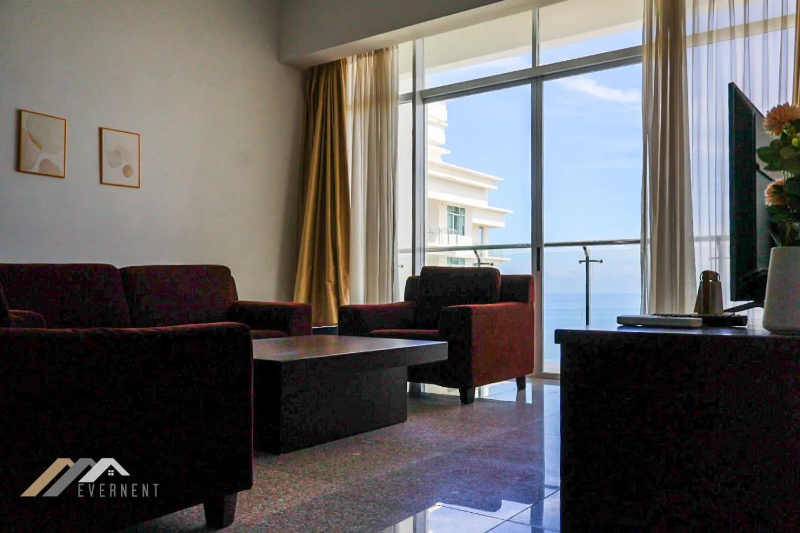 Living room in Bay Resort by Evernent