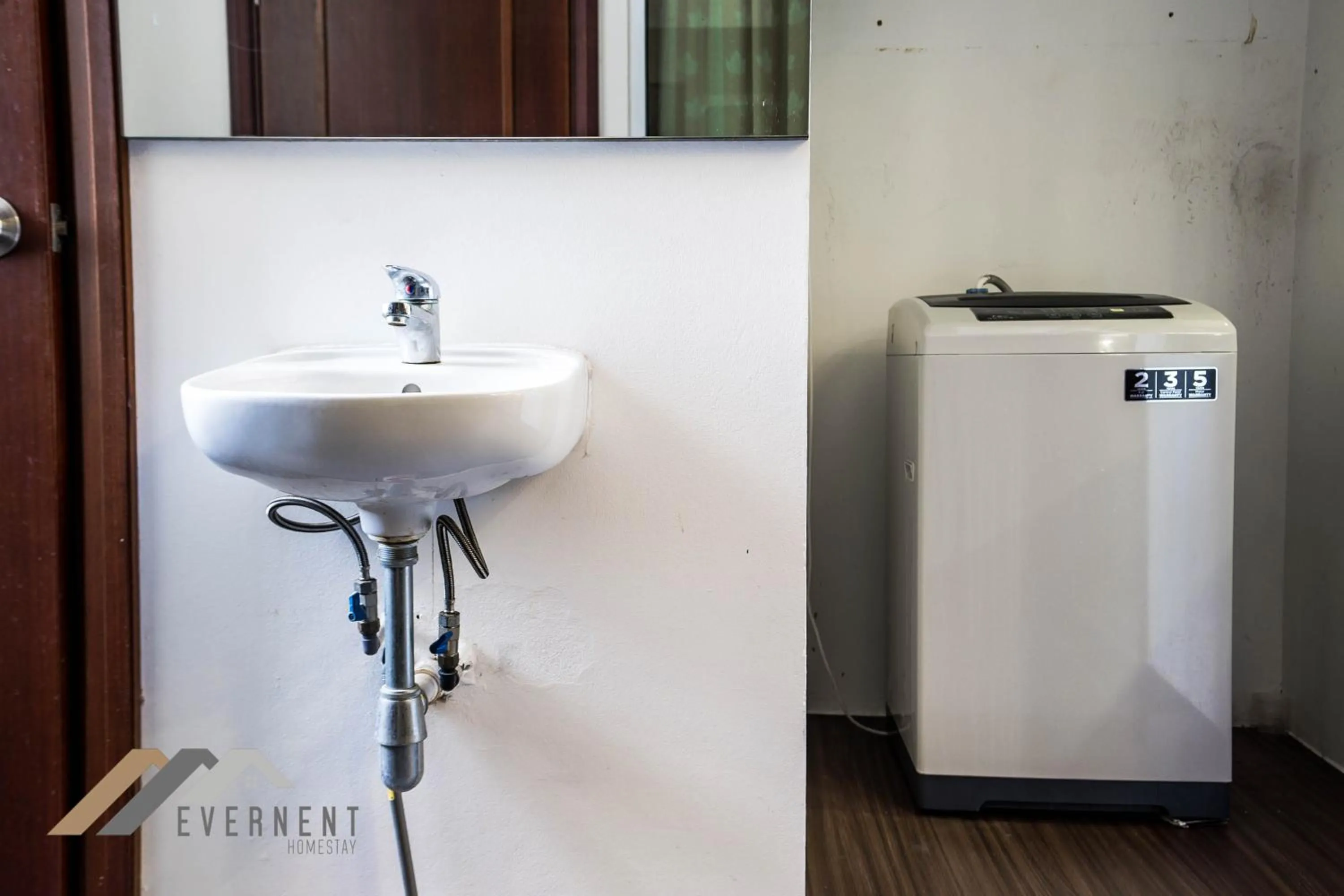 Kitchen or kitchenette in Bay Resort by Evernent