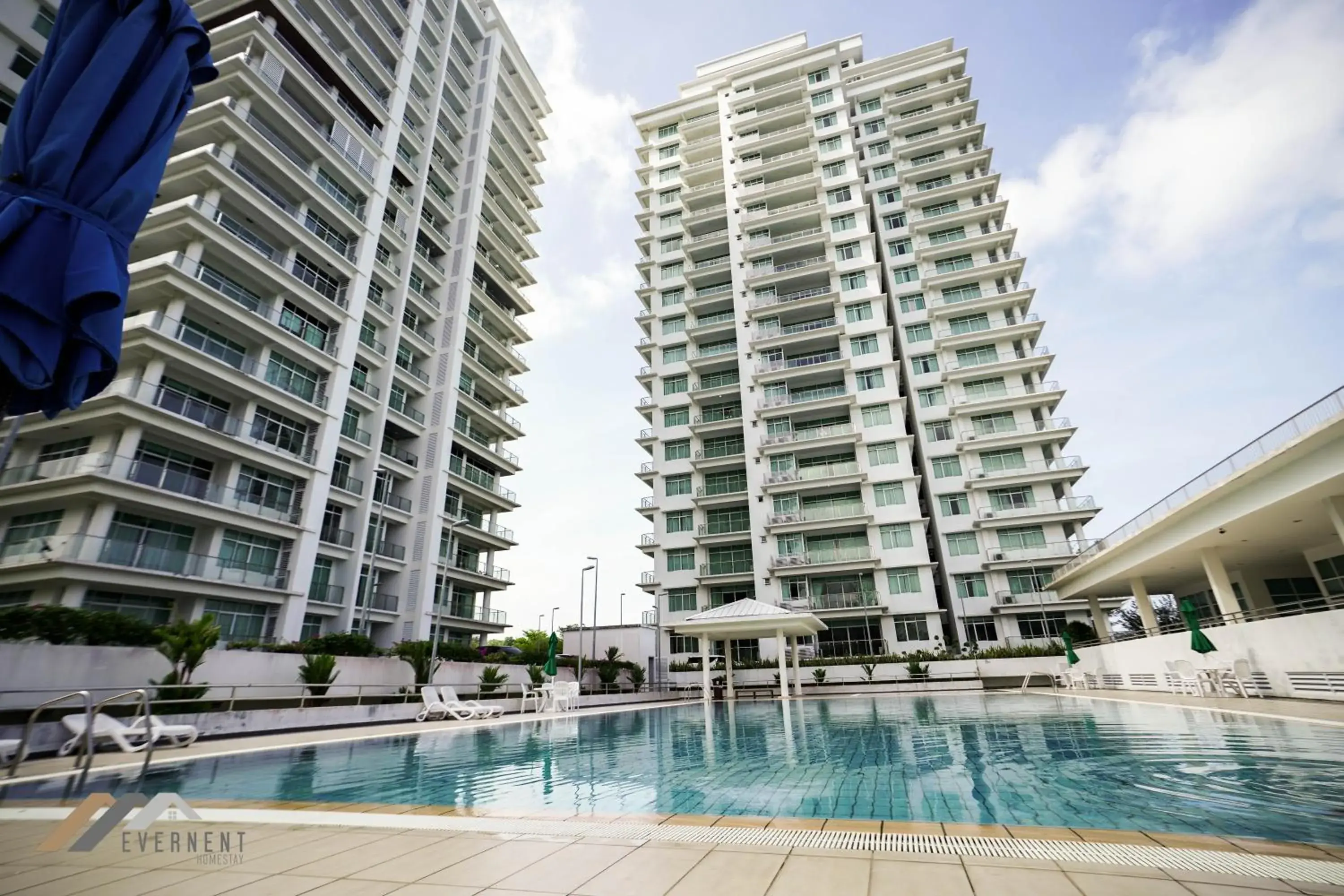 Property building in Bay Resort by Evernent Property building in Bay Resort by Evernent