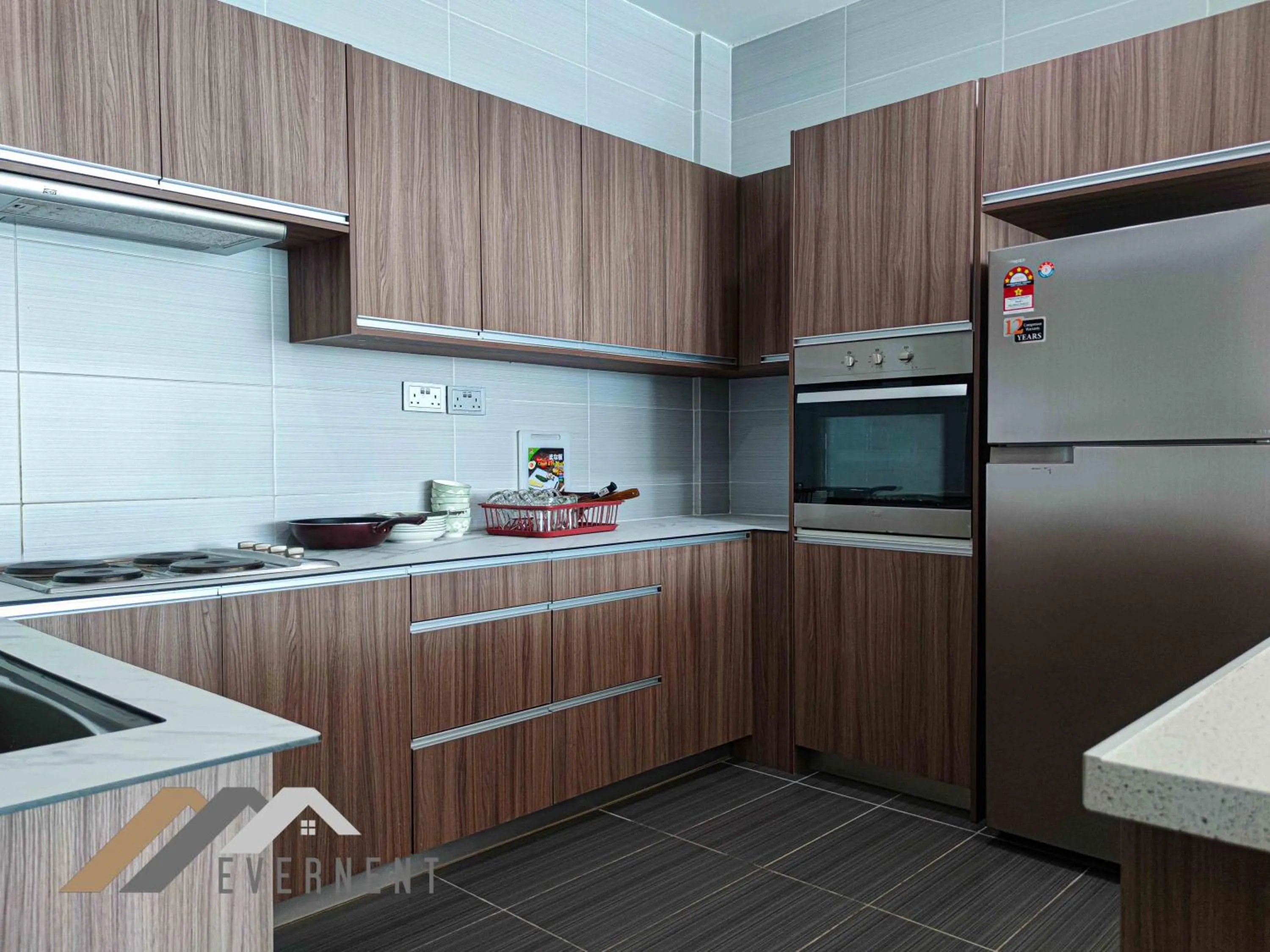 Kitchen or kitchenette in Bay Resort by Evernent