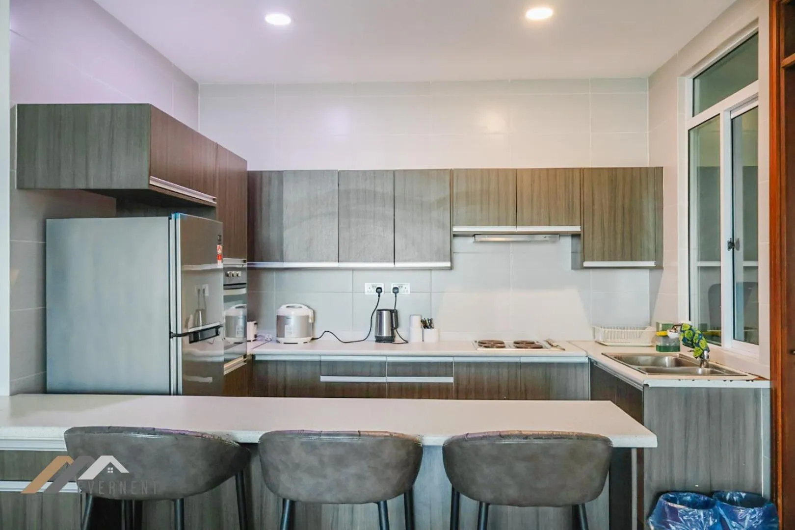 Kitchen or kitchenette in Bay Resort by Evernent