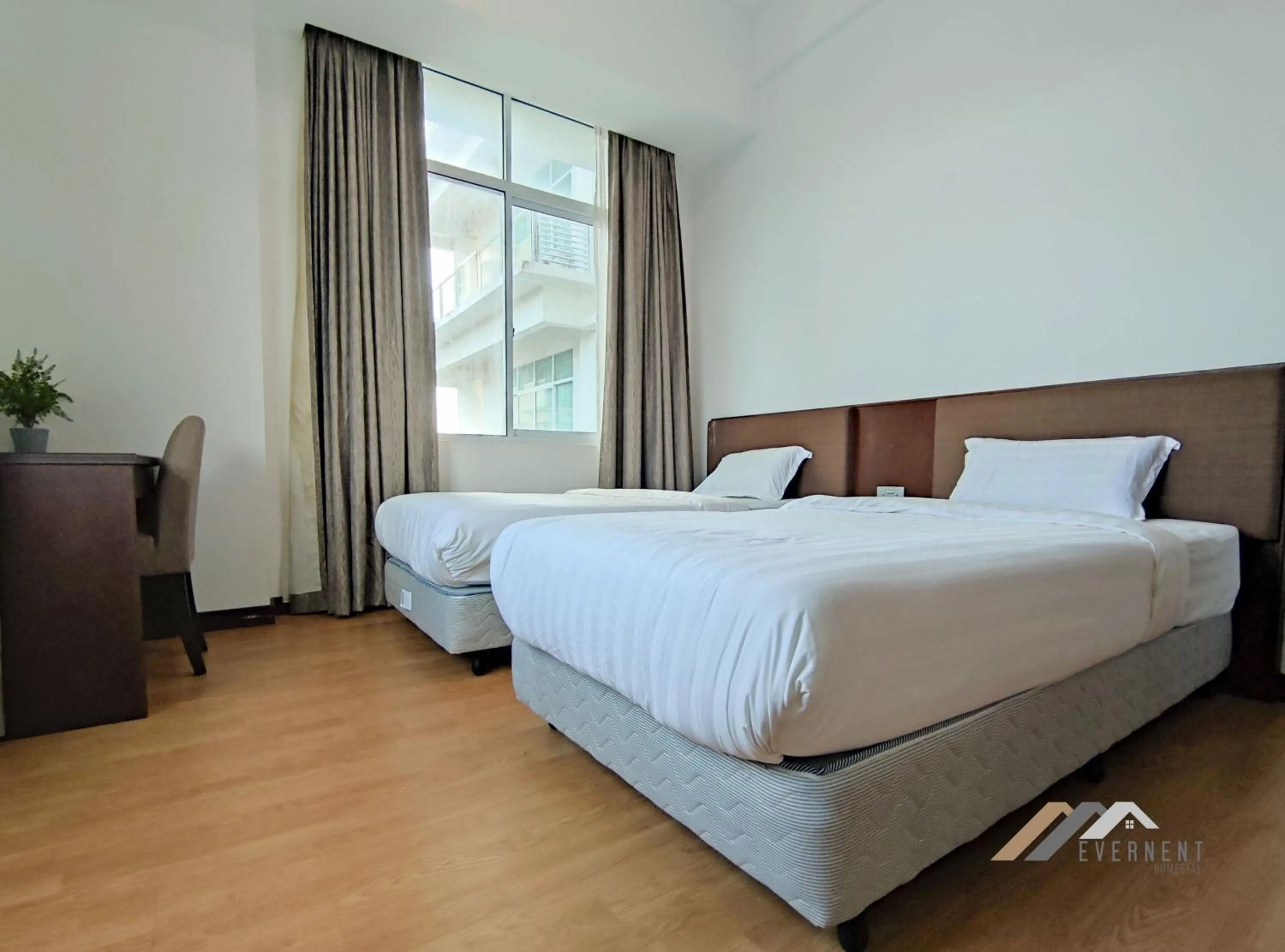 Bed in Bay Resort by Evernent