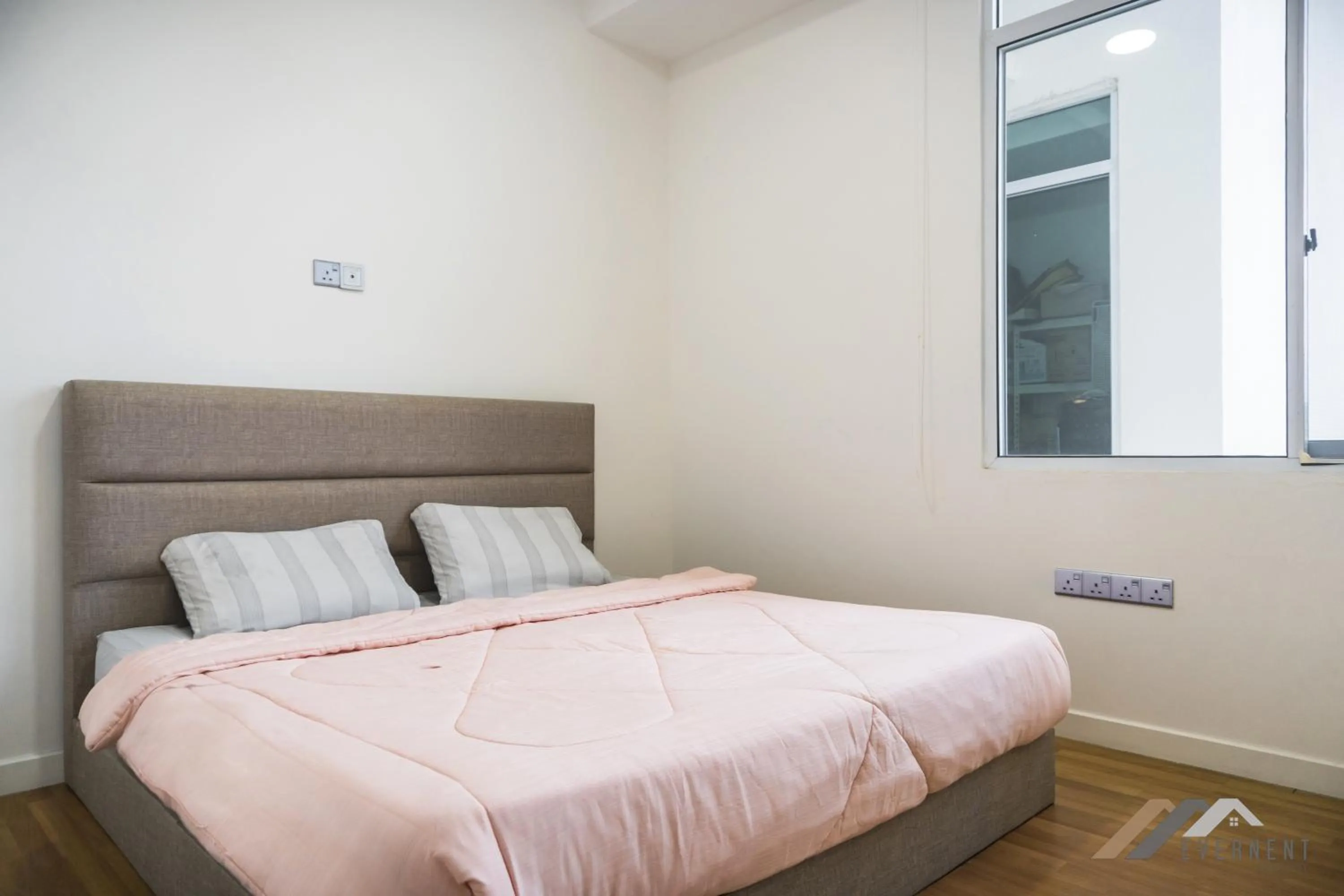 Bed in Bay Resort by Evernent