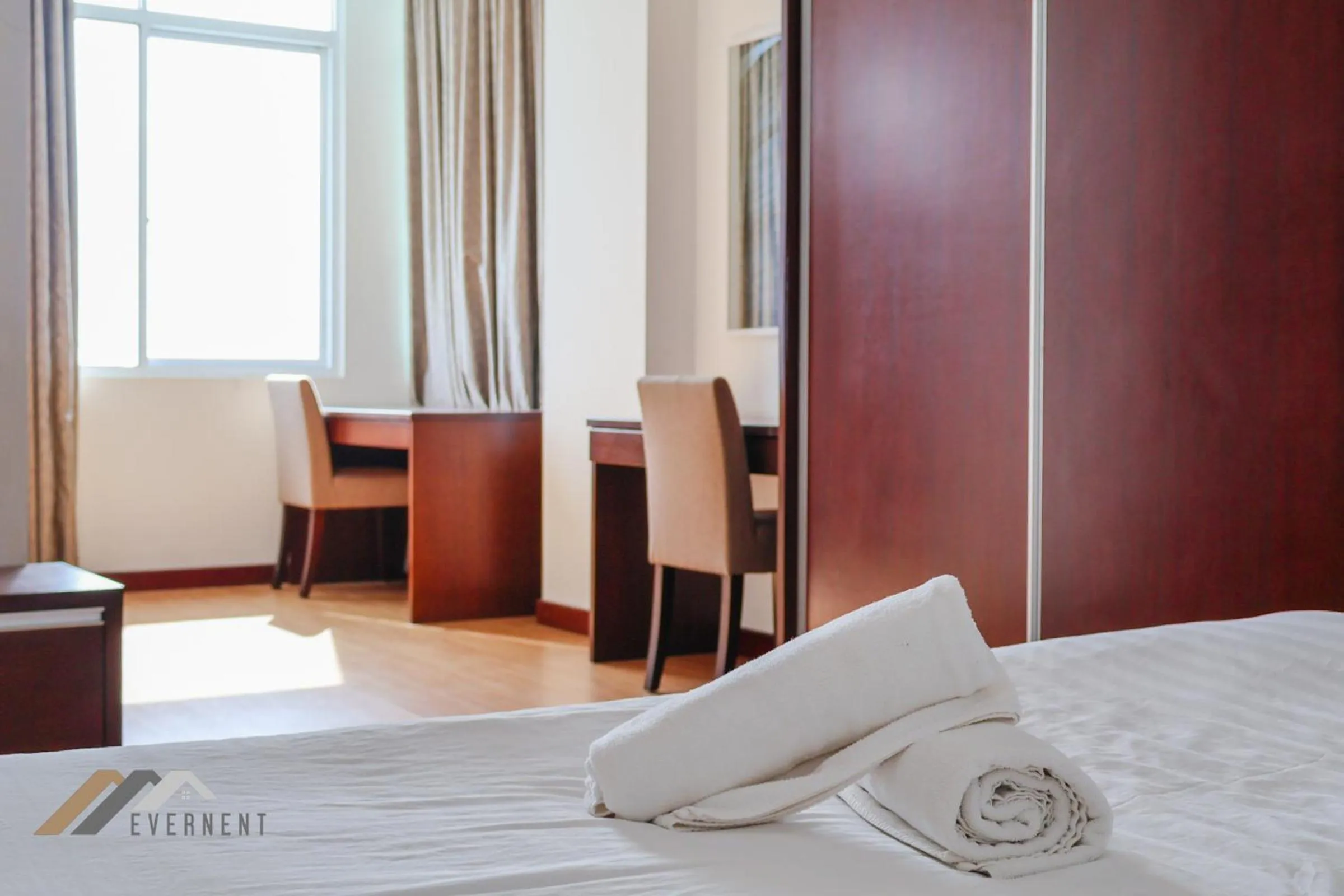 Bed in Bay Resort by Evernent