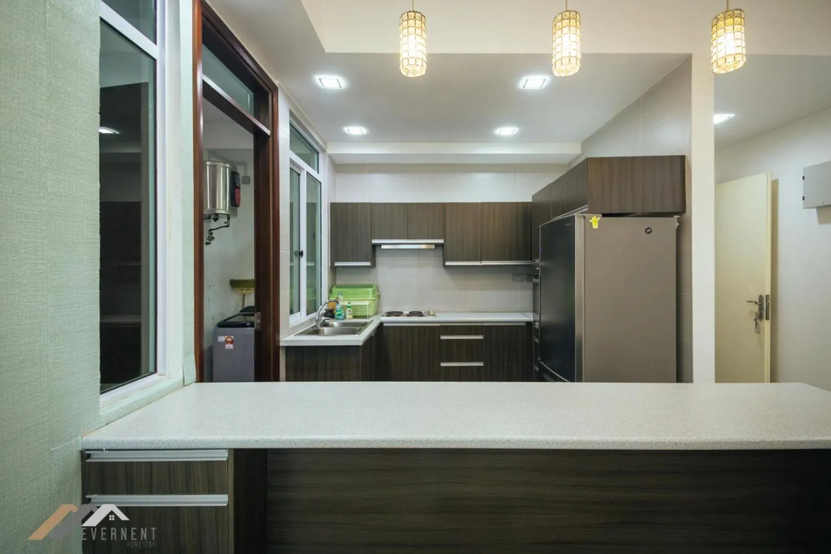 Kitchen or kitchenette in Bay Resort by Evernent