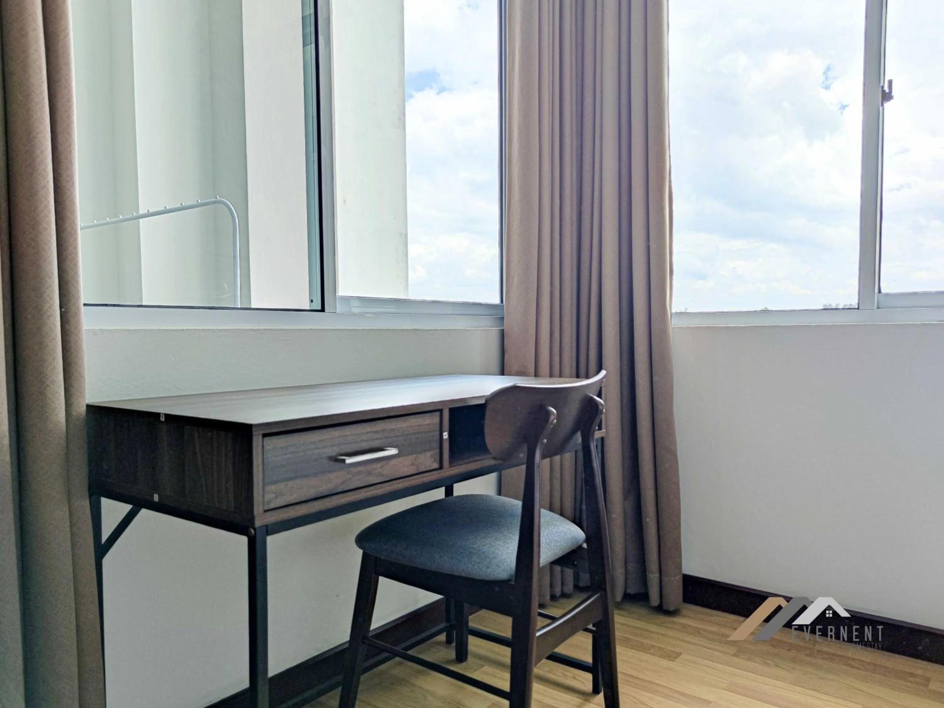 Bedroom in Bay Resort by Evernent