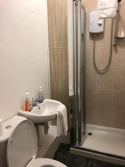 Other, Bathroom in Renfrew rooms at City Centre
