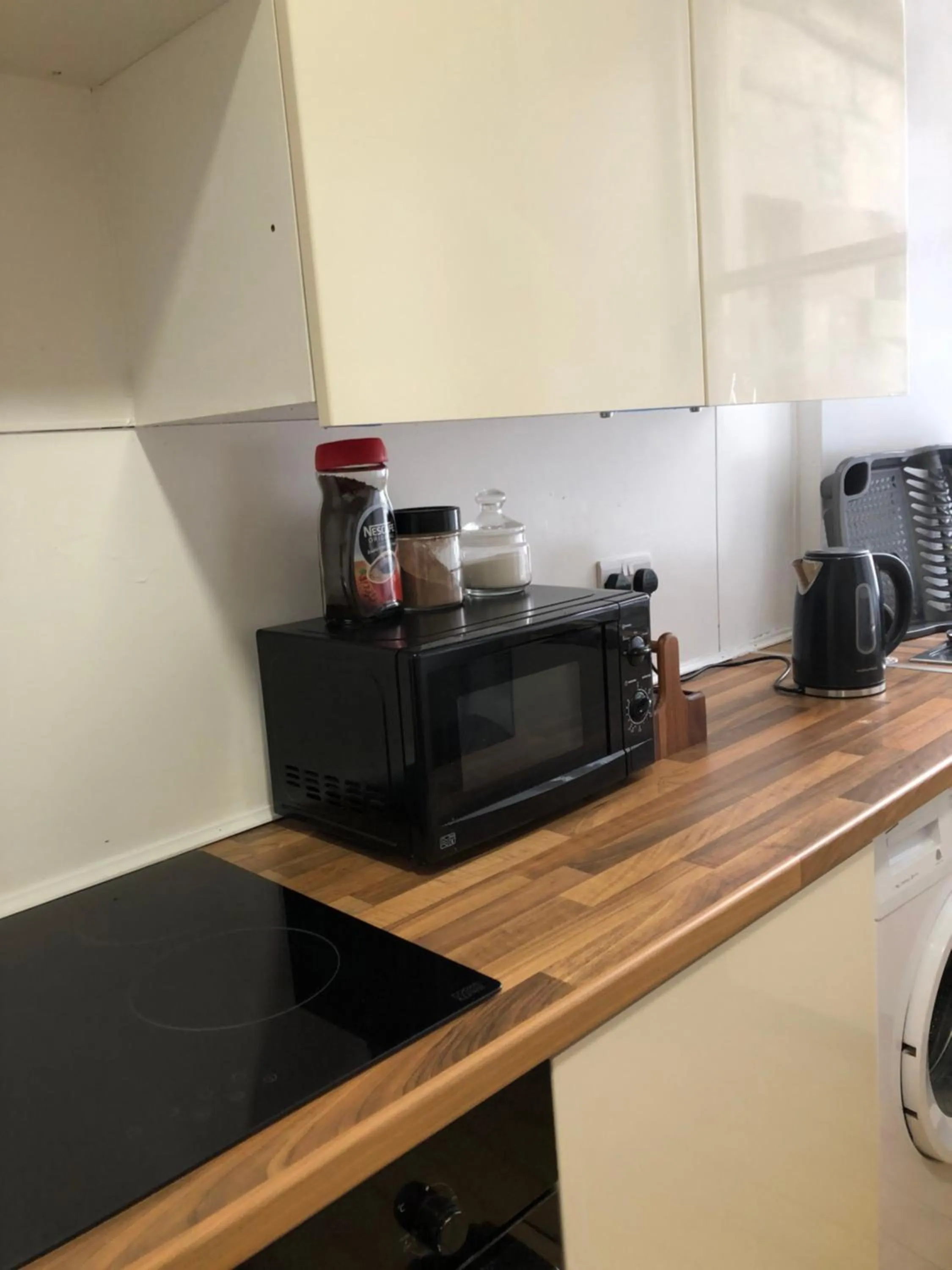 Communal kitchen, Kitchen/Kitchenette in Renfrew rooms at City Centre