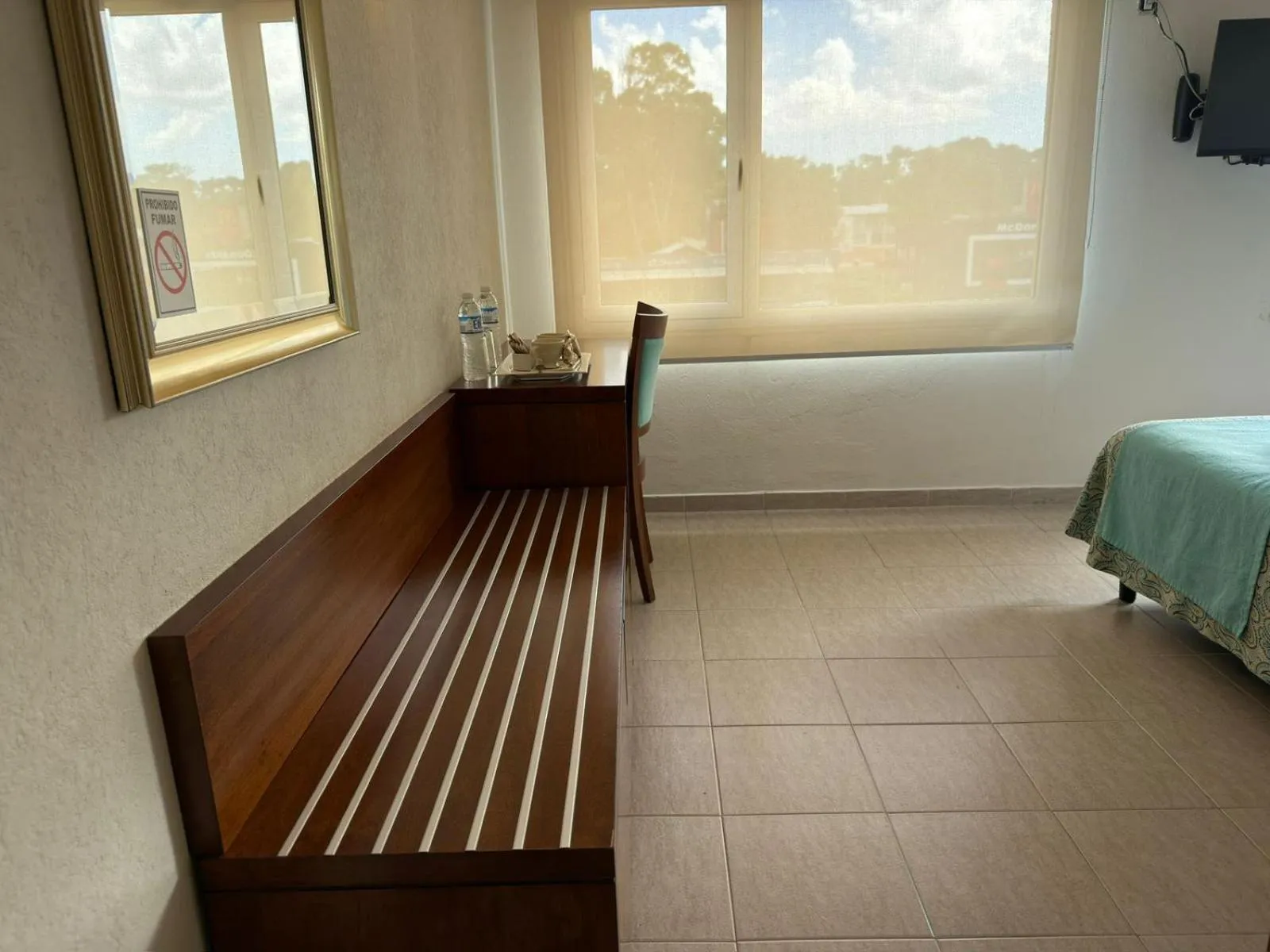 Bed in Hotel Victoria