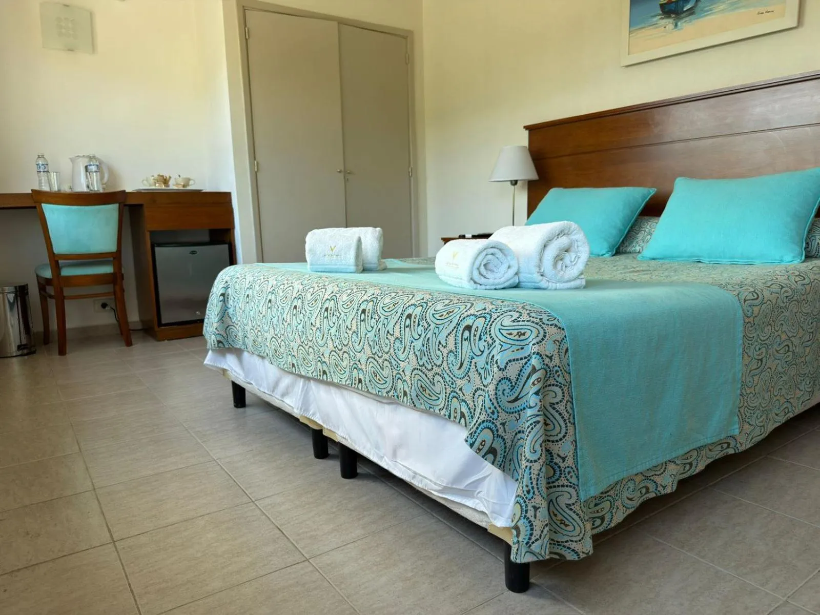 Bed in Hotel Victoria