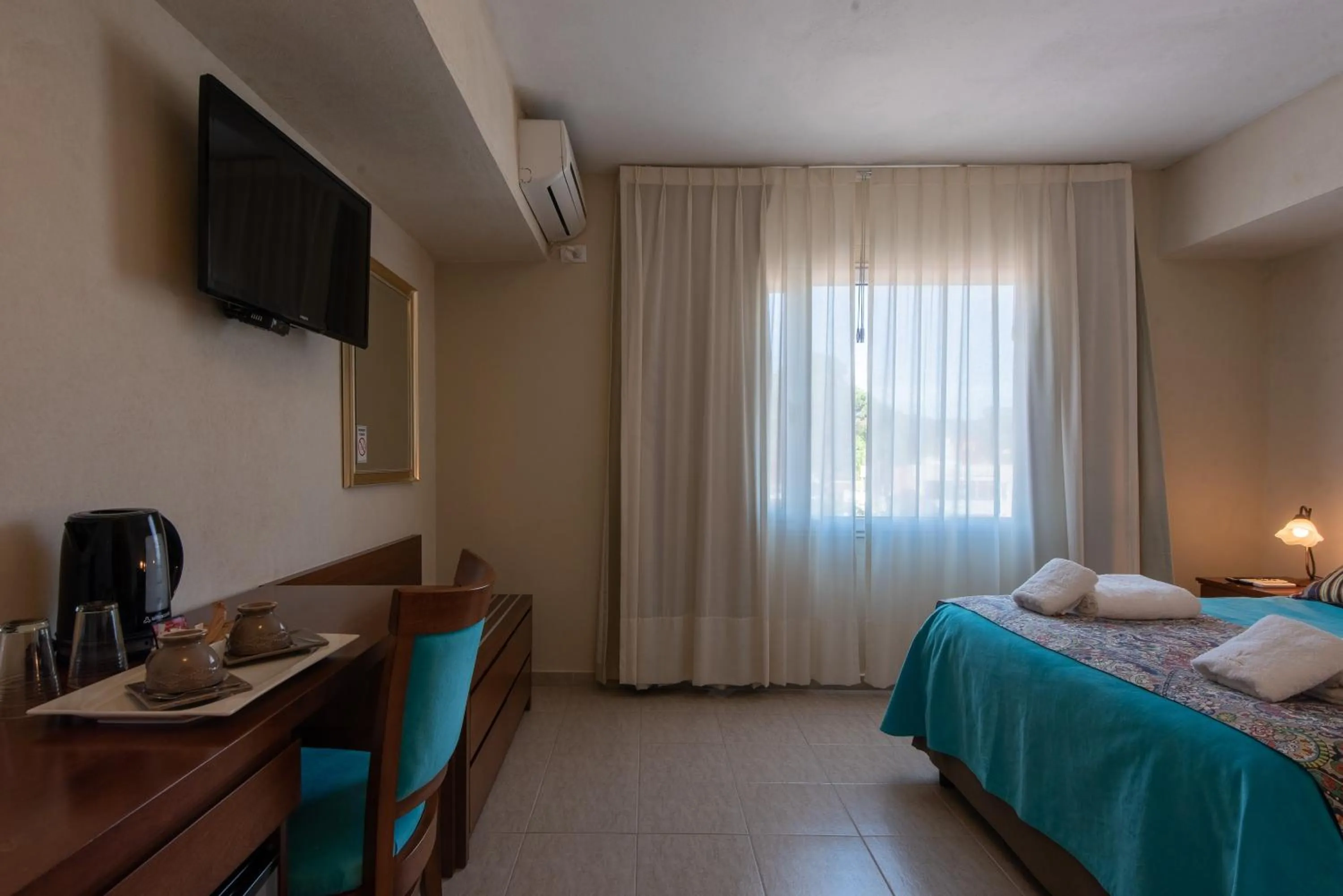 Bed in Hotel Victoria