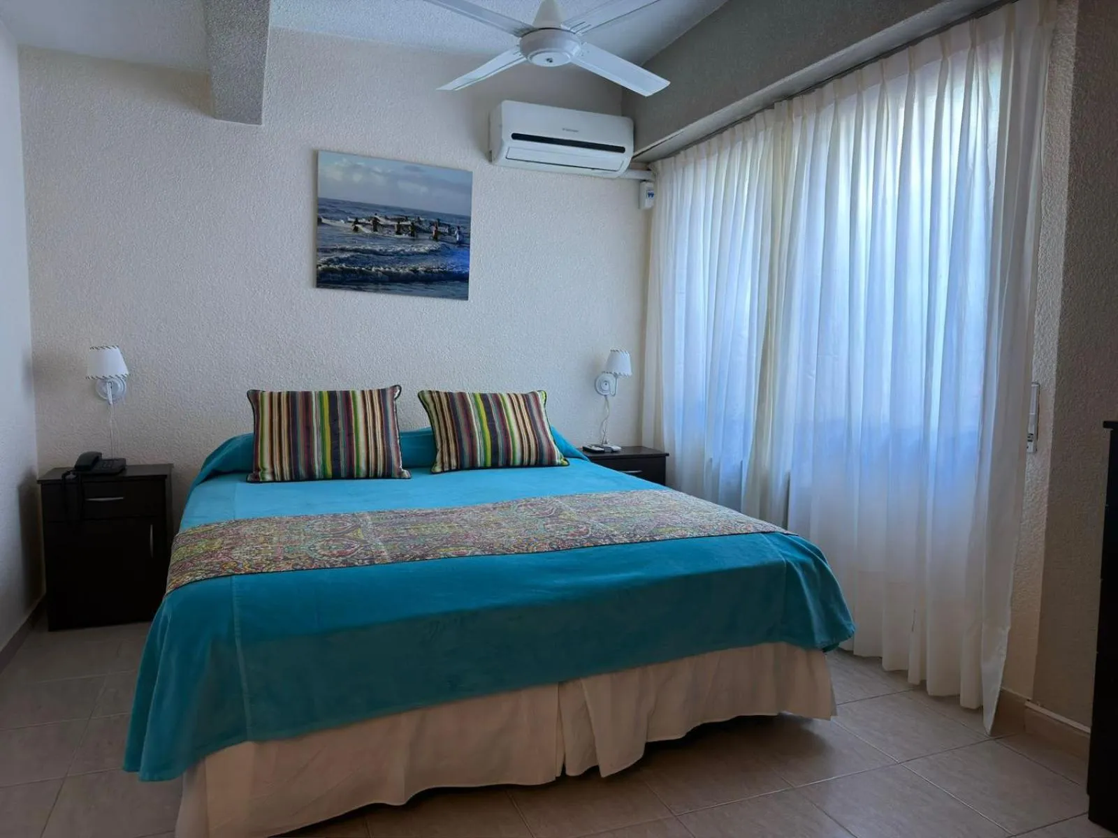 Bed in Hotel Victoria