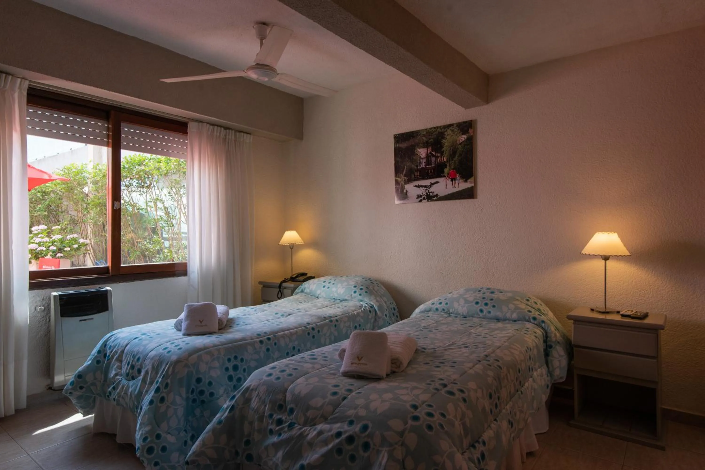 Bed in Hotel Victoria