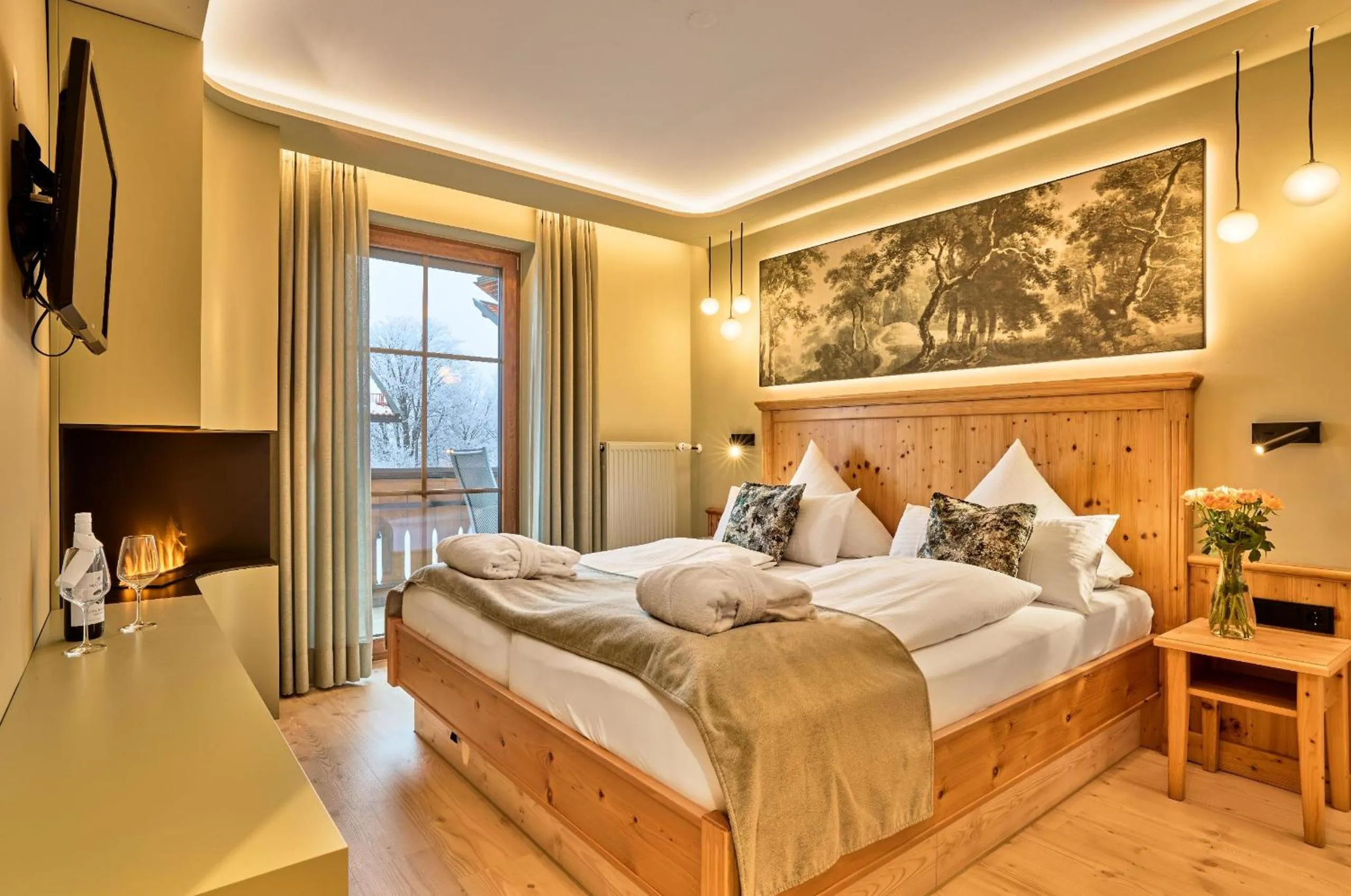 Bedroom, Bed in Panoramahotel Grobauer