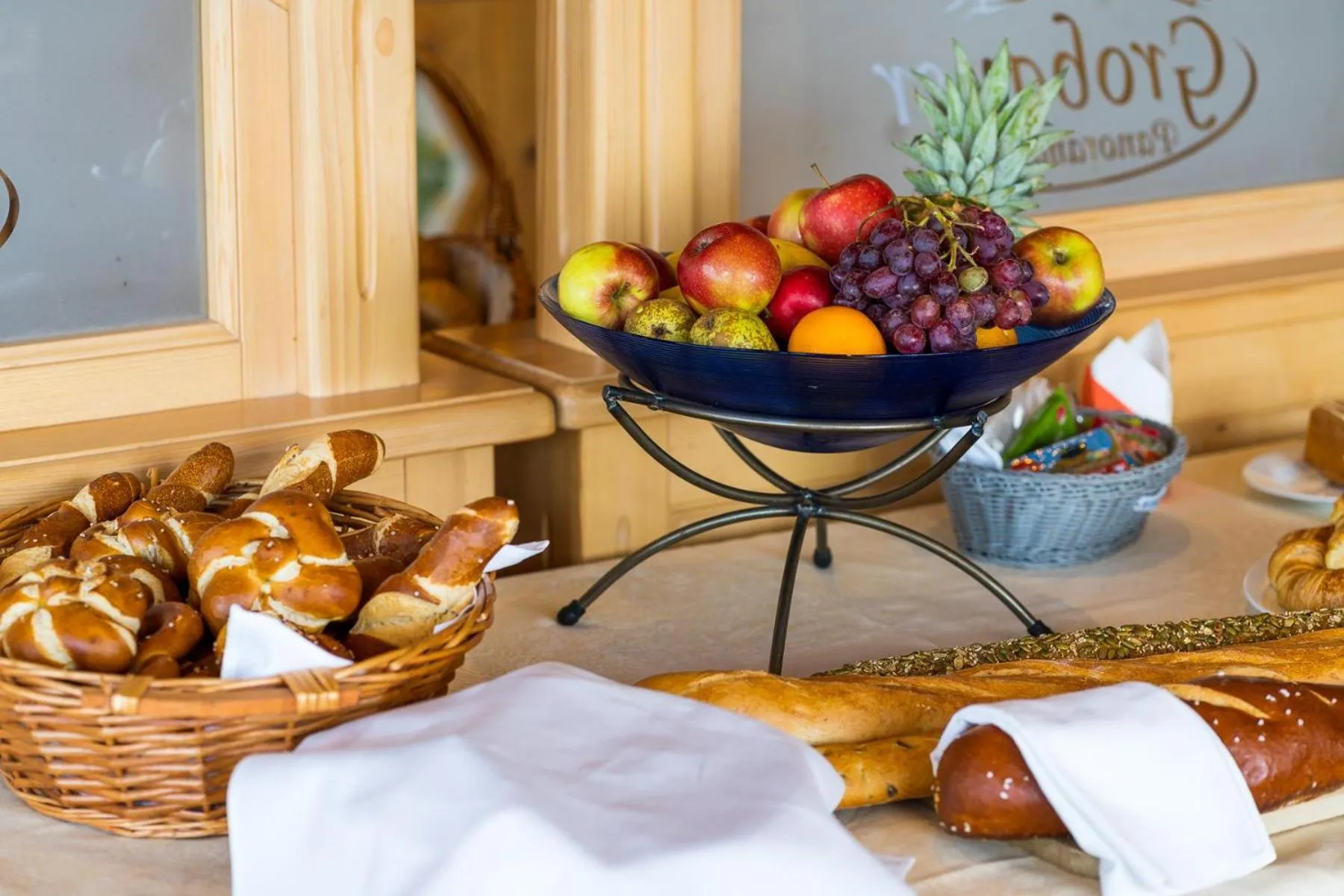 Buffet breakfast in Panoramahotel Grobauer