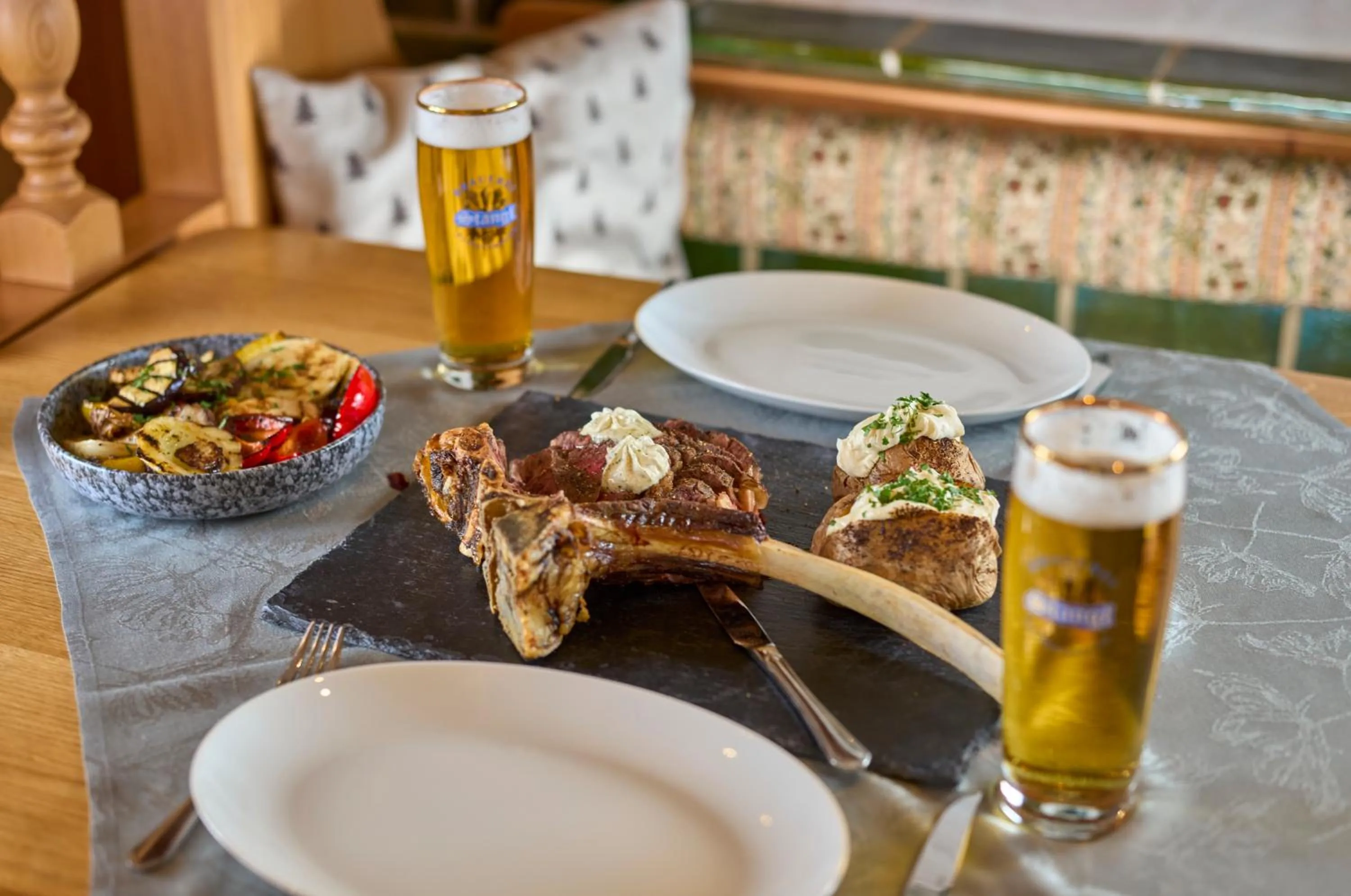 Food and drinks in Panoramahotel Grobauer