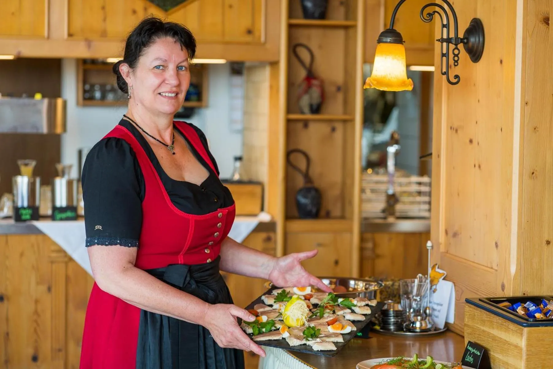 People in Panoramahotel Grobauer